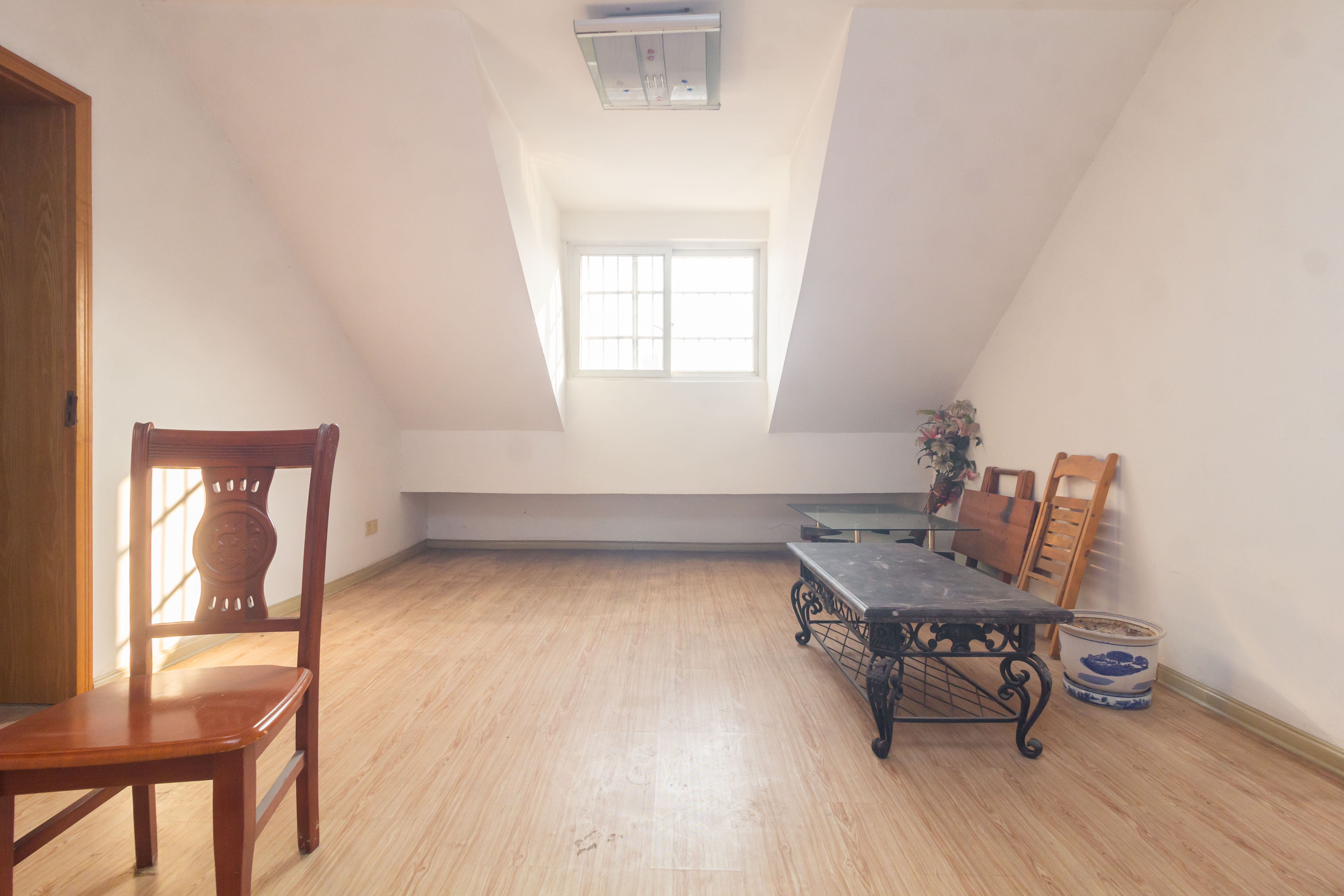 博雅湘水湾 5室2厅2卫 54.80万 博雅湘水湾 5室2厅2卫 54.80万卧室