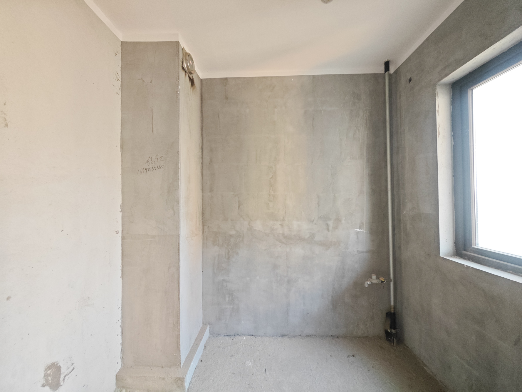 卓越蔚蓝城邦  4室2厅2卫    116.0万 卓越蔚蓝城邦  4室2厅2卫    116.0万厨房