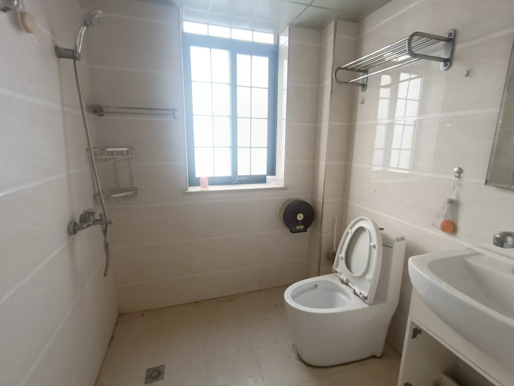 茂林村散盘  4室2厅2卫    1200.0元/月 茂林村散盘  4室2厅2卫    1200.0元/月室内图