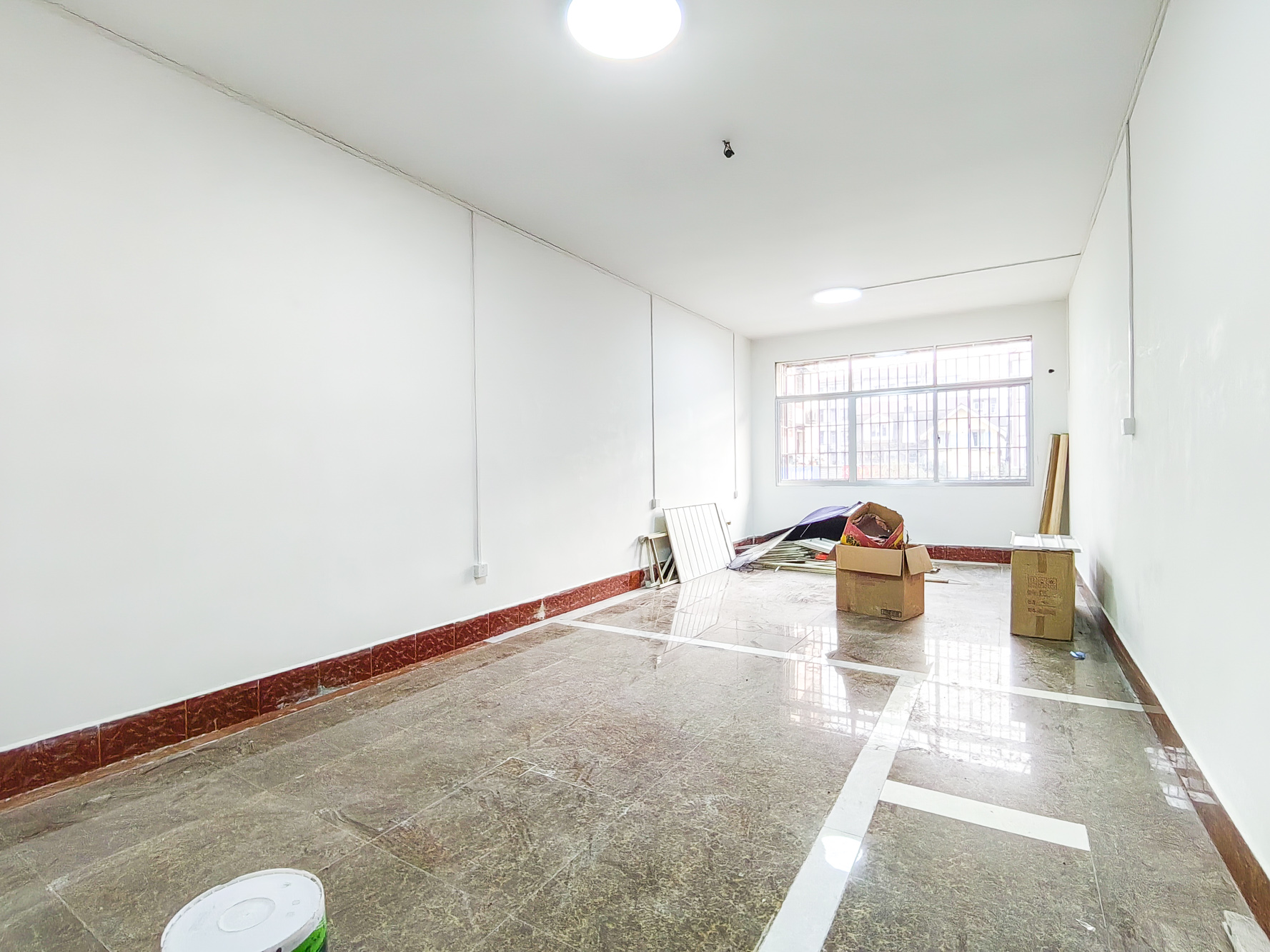 星沙三区 5室1厅5卫 100.0万 星沙三区 5室1厅5卫 100.0万客厅