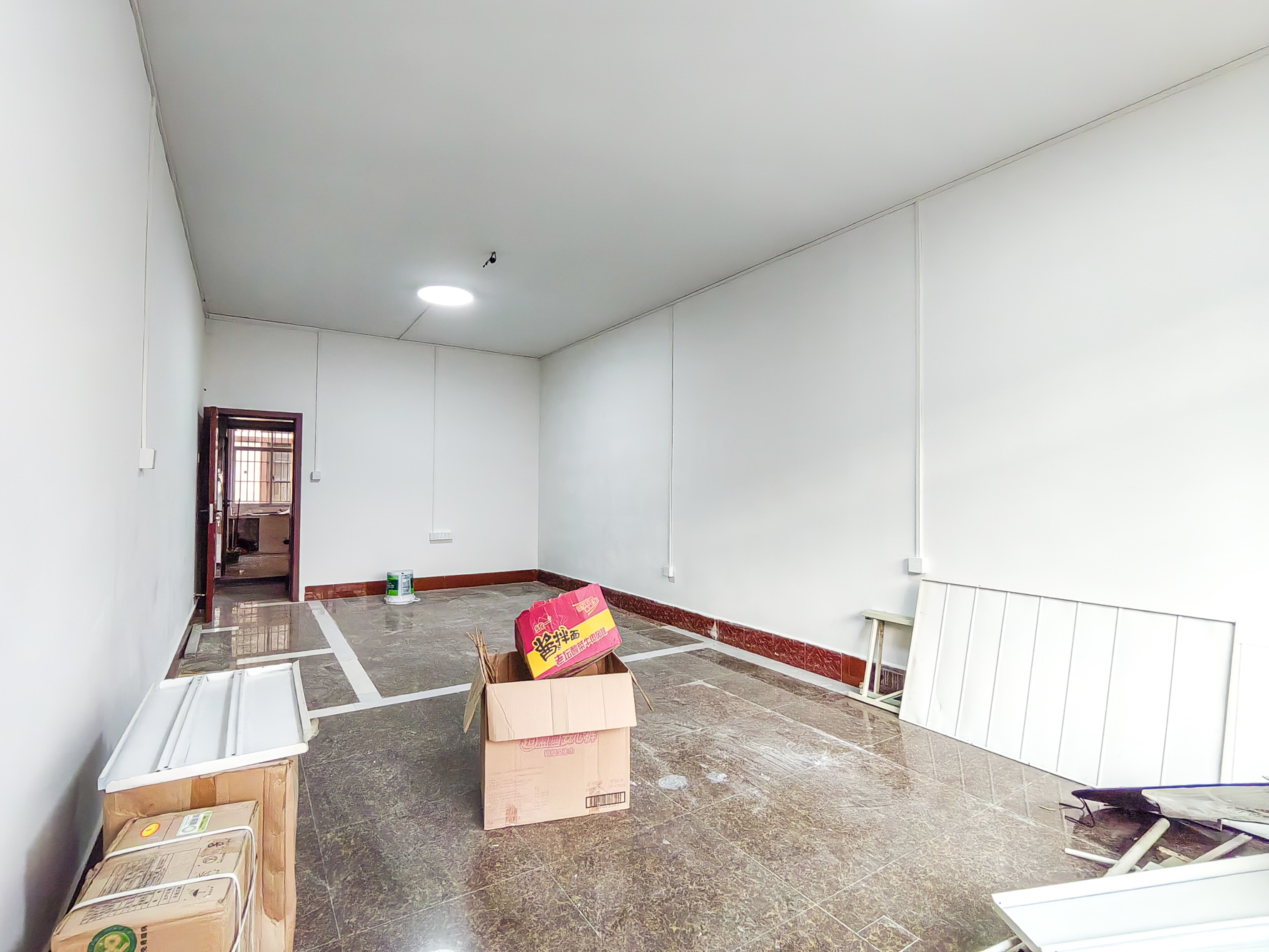 星沙三区 5室1厅5卫 100.0万 星沙三区 5室1厅5卫 100.0万客厅