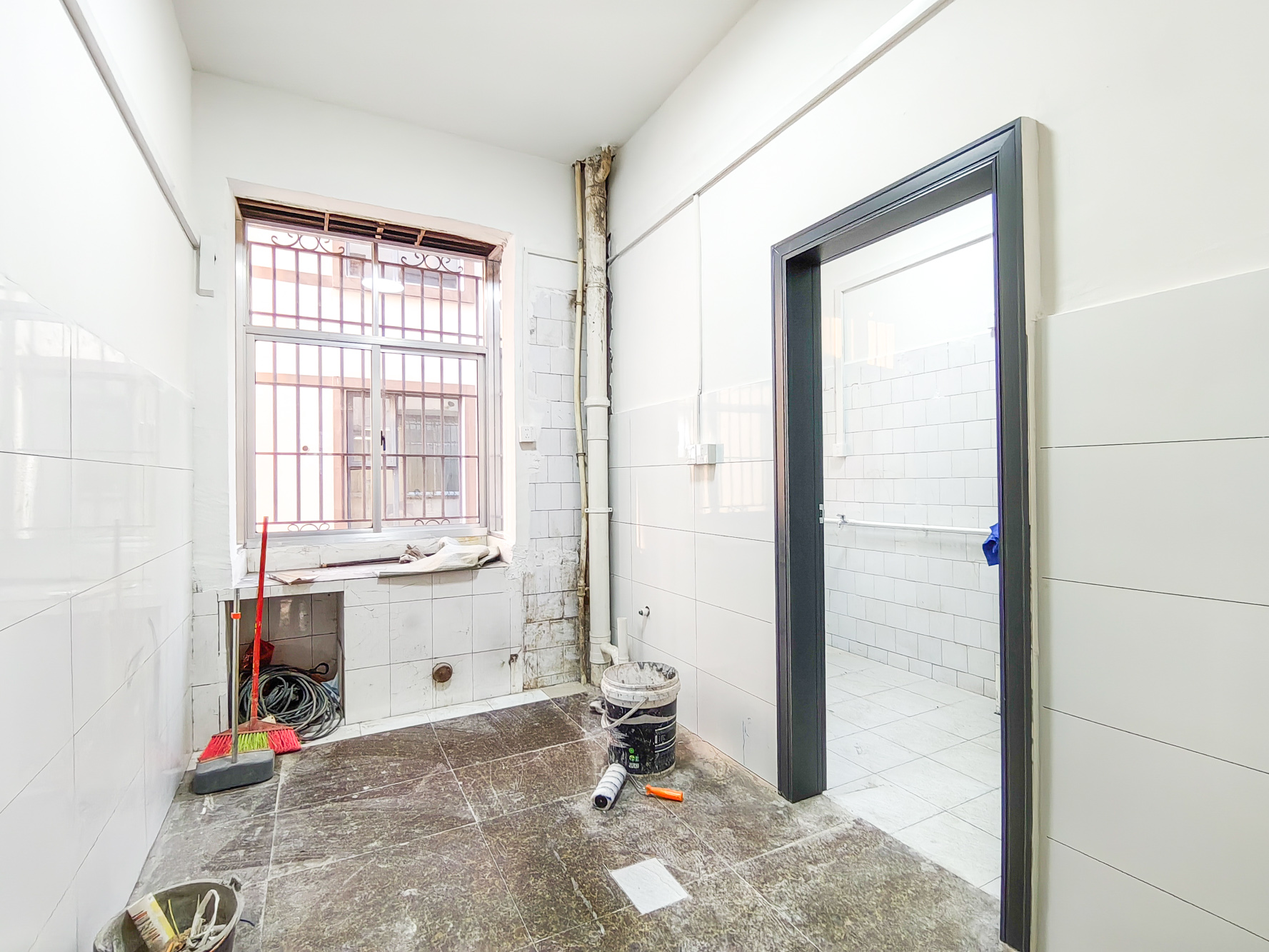 星沙三区 5室1厅5卫 100.0万 星沙三区 5室1厅5卫 100.0万厨房