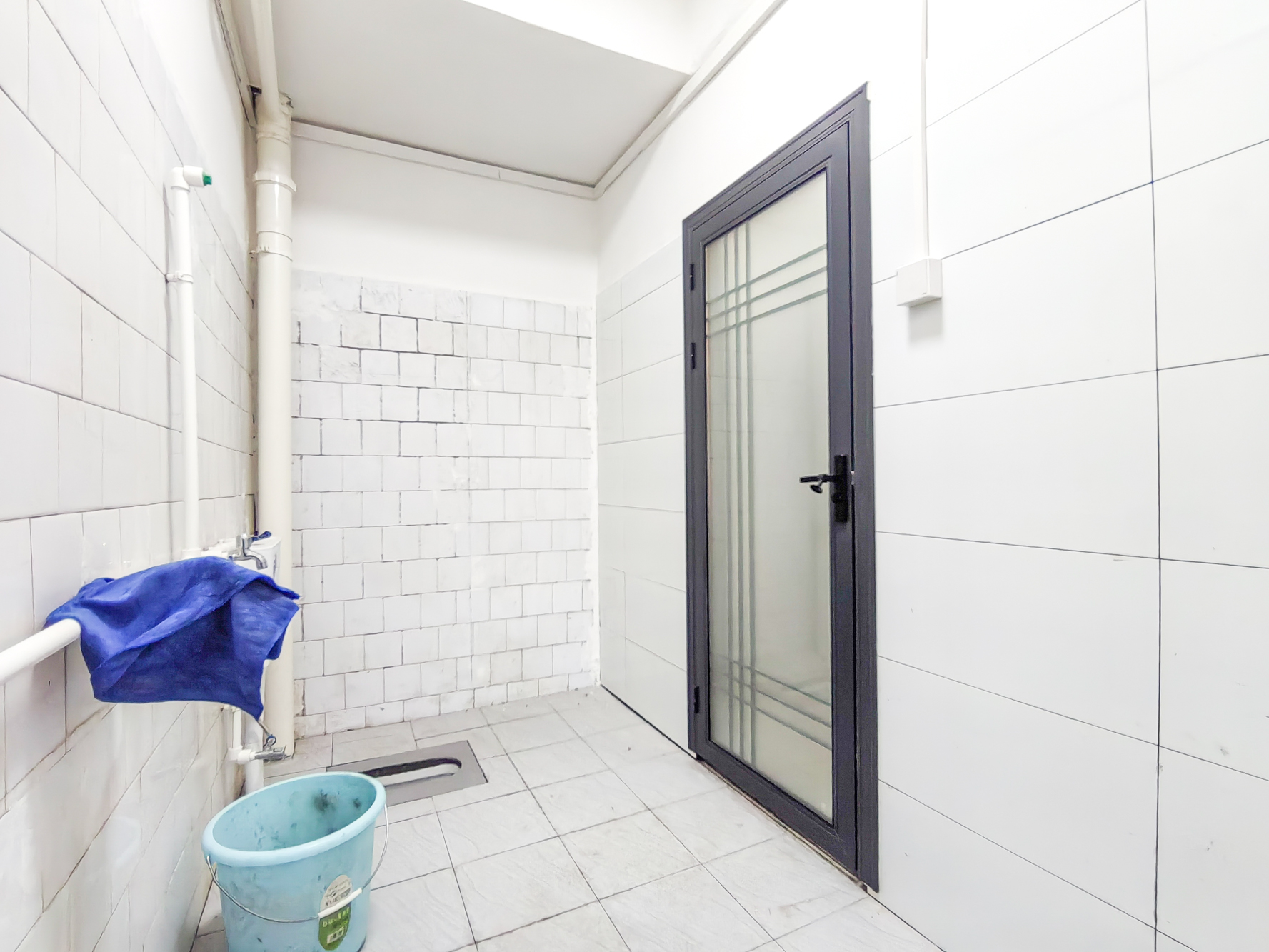 星沙三区 5室1厅5卫 100.0万 星沙三区 5室1厅5卫 100.0万卫生间