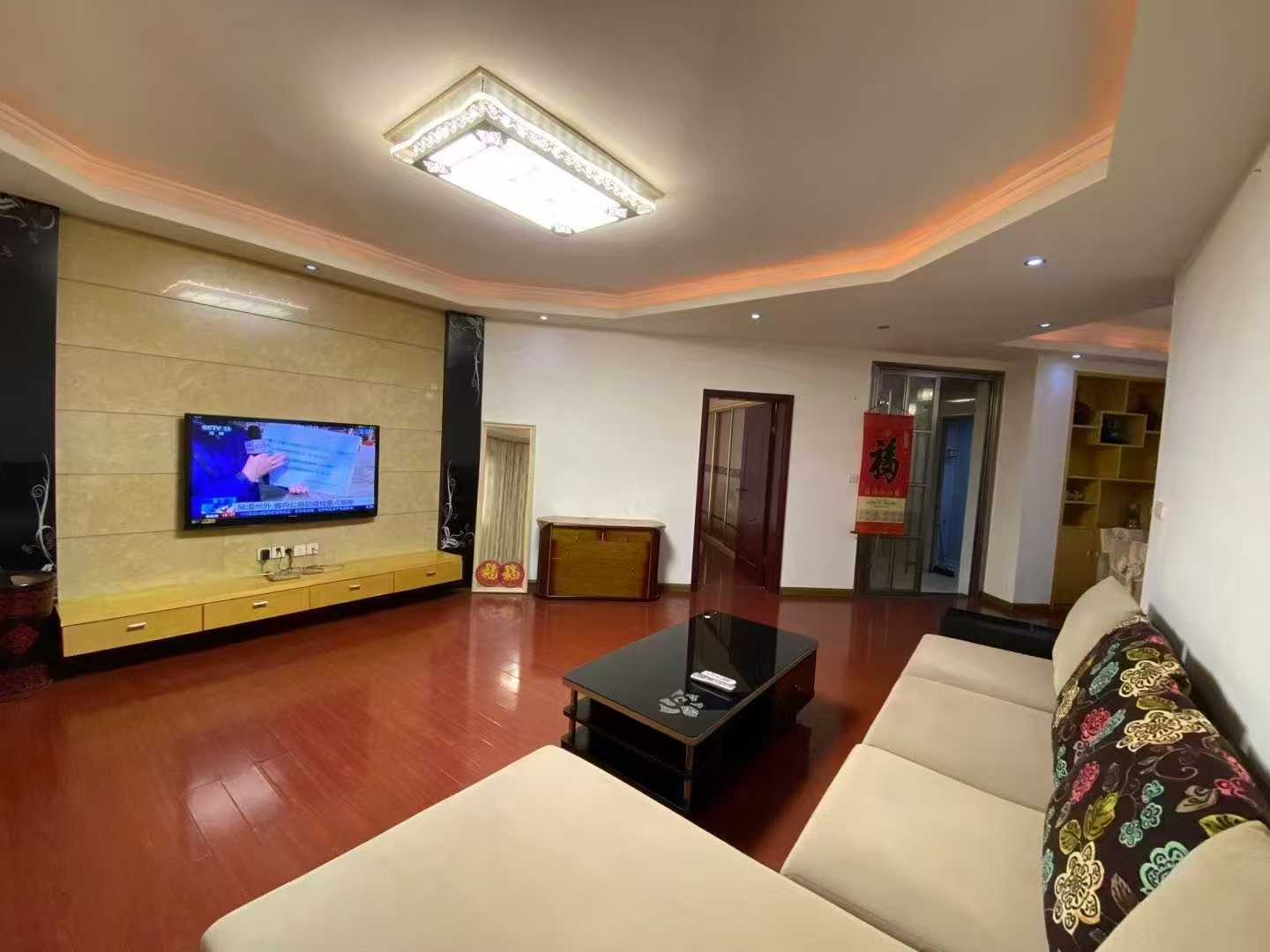 龙江明珠(龙江花苑) 2室2厅1卫 1700.0元/月 龙江明珠(龙江花苑) 2室2厅1卫 1700.0元/月室内图