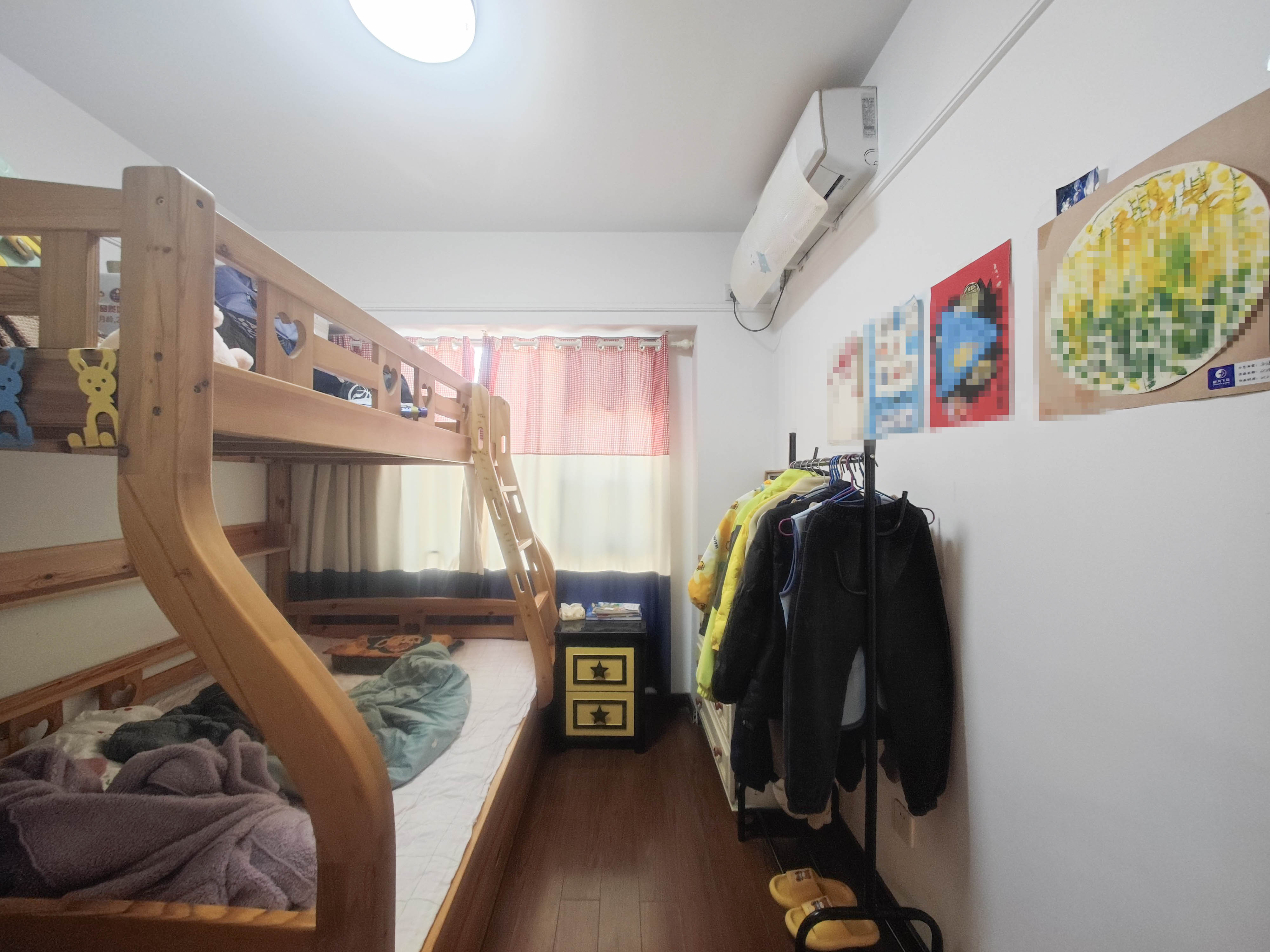 万科魅力之城非凡里 3室2厅2卫 105.0万 万科魅力之城非凡里 3室2厅2卫 105.0万卧室