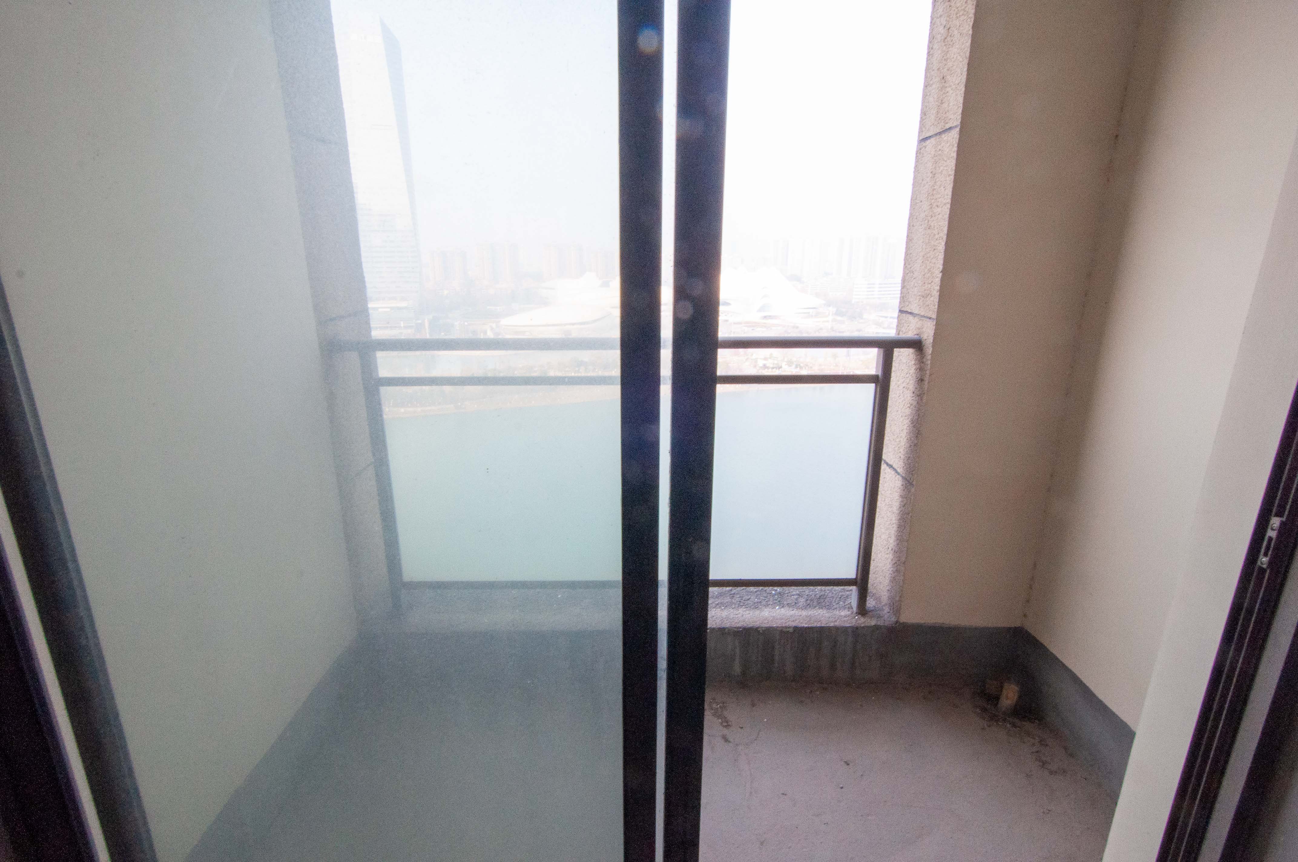 金茂梅溪湖 4室2厅2卫 380.0万 金茂梅溪湖 4室2厅2卫 380.0万其他