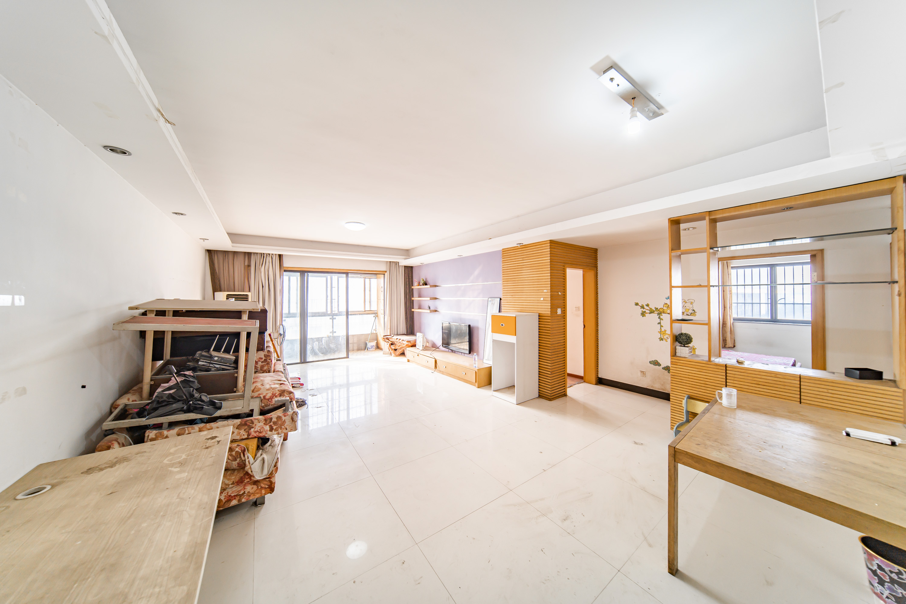 阳光100一期、四五期 3室2厅2卫 90.0万 阳光100一期、四五期 3室2厅2卫 90.0万客厅