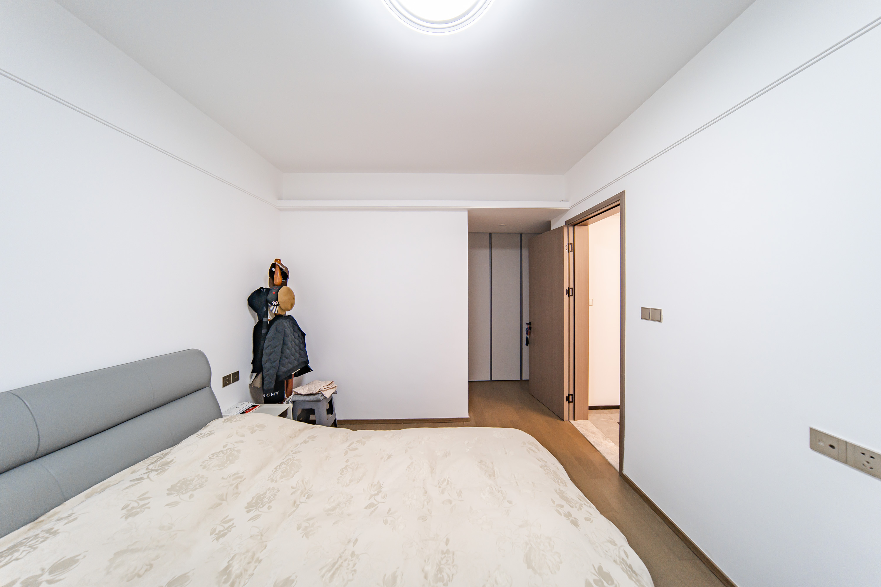 建发电建江山悦  3室2厅2卫   158.00万卧室