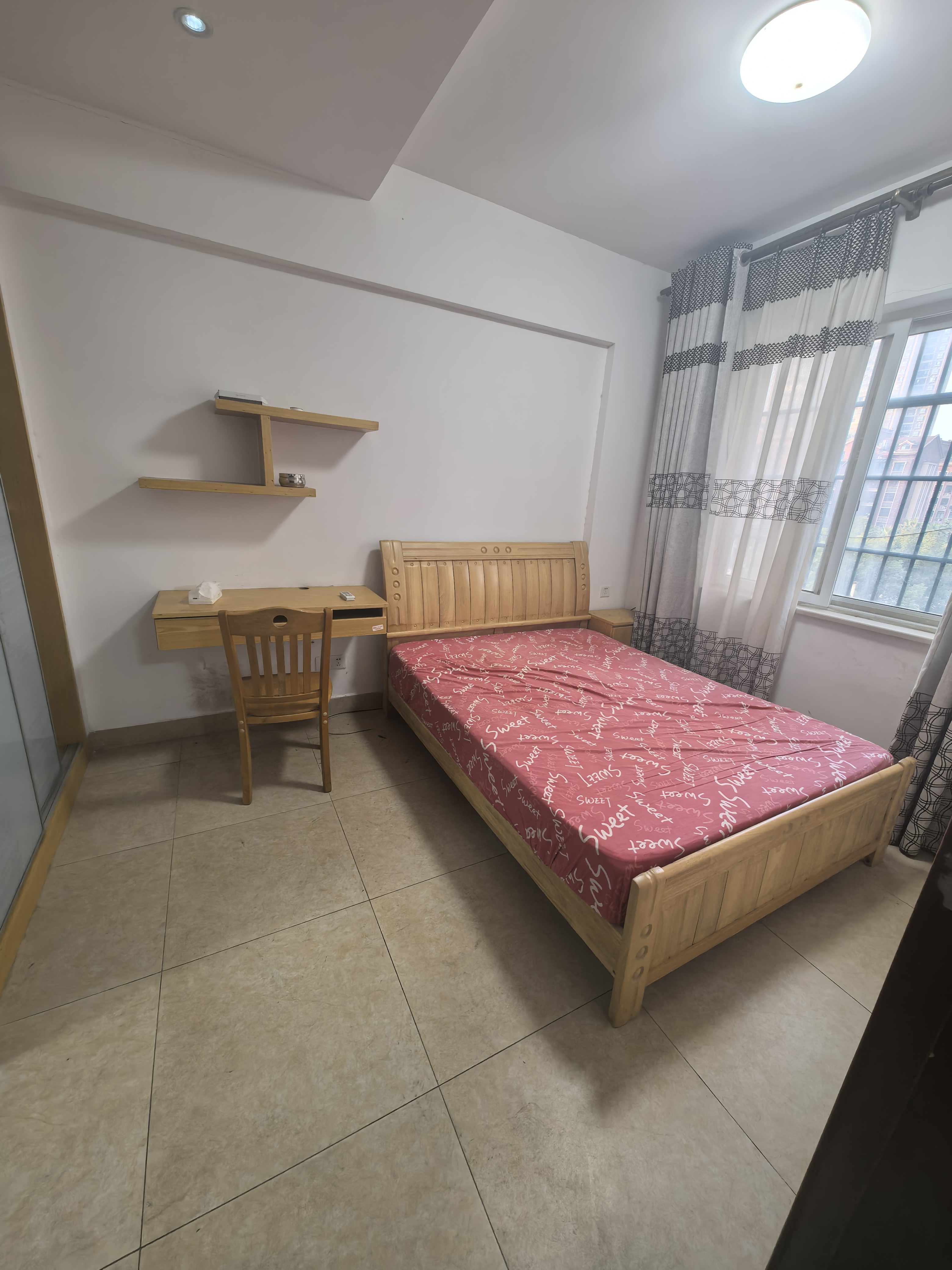 冠都现代城(冠都幸福彼岸) 1室1厅1卫 900.0元/月 冠都现代城(冠都幸福彼岸) 1室1厅1卫 900.0元/月室内图