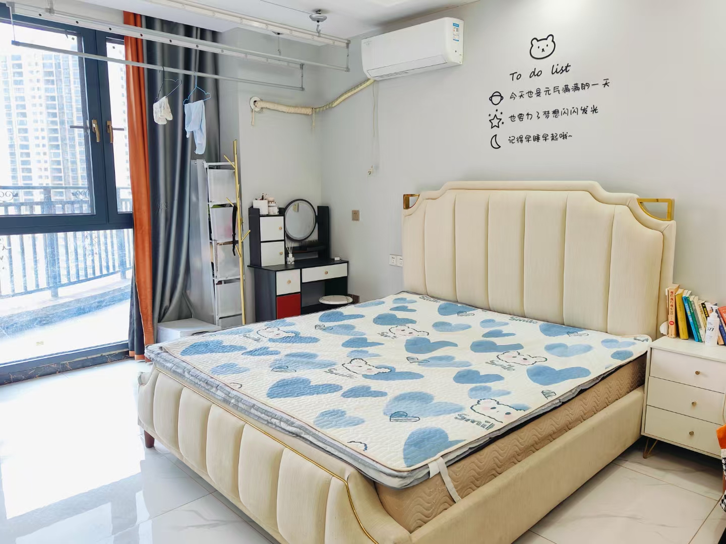 五洲富隆中心  1室1厅1卫    900.0元/月室内图