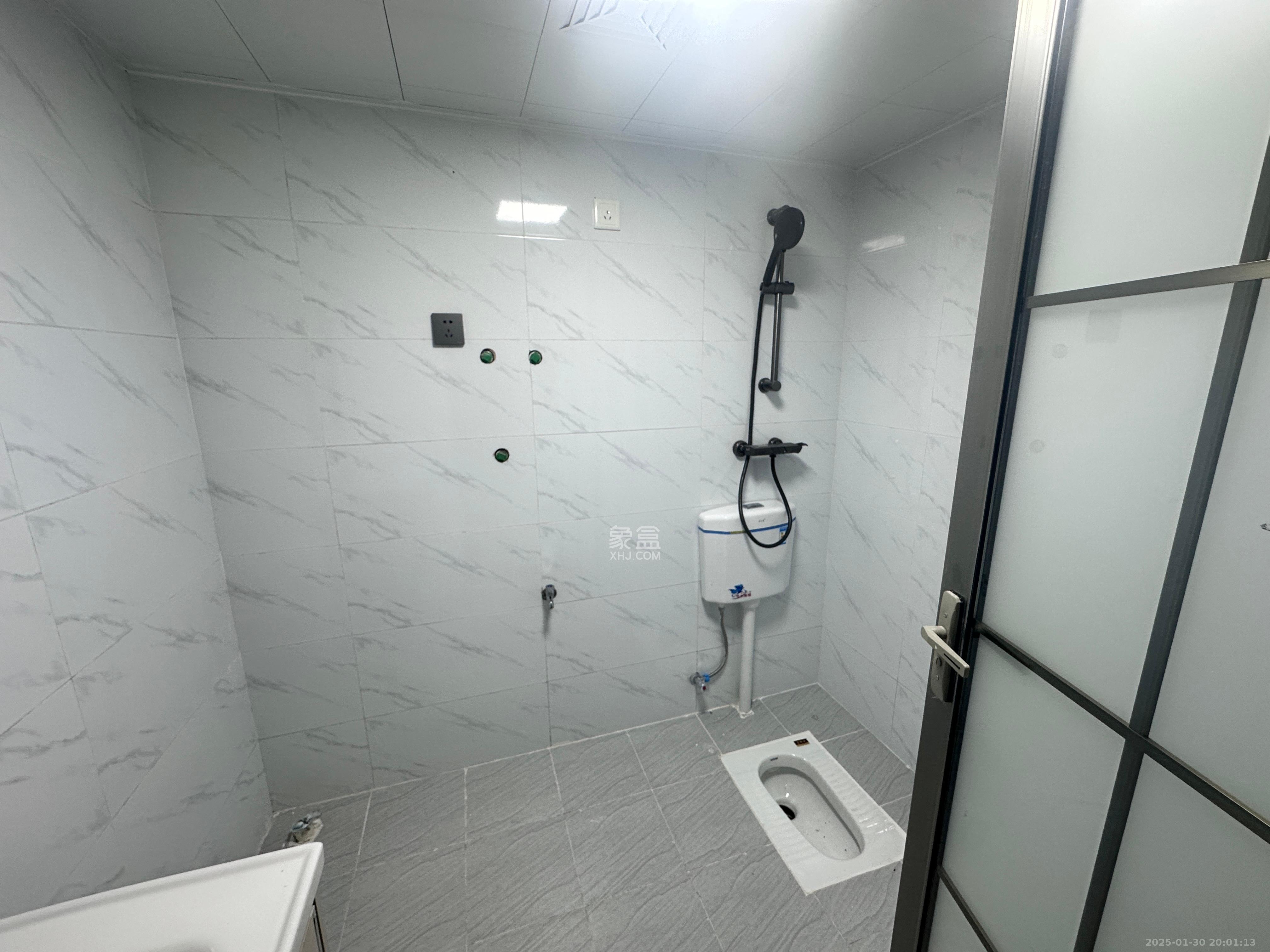 远能锦座(远能水岸金座) 1室1厅1卫 1200.0元/月 远能锦座(远能水岸金座) 1室1厅1卫 1200.0元/月室内图