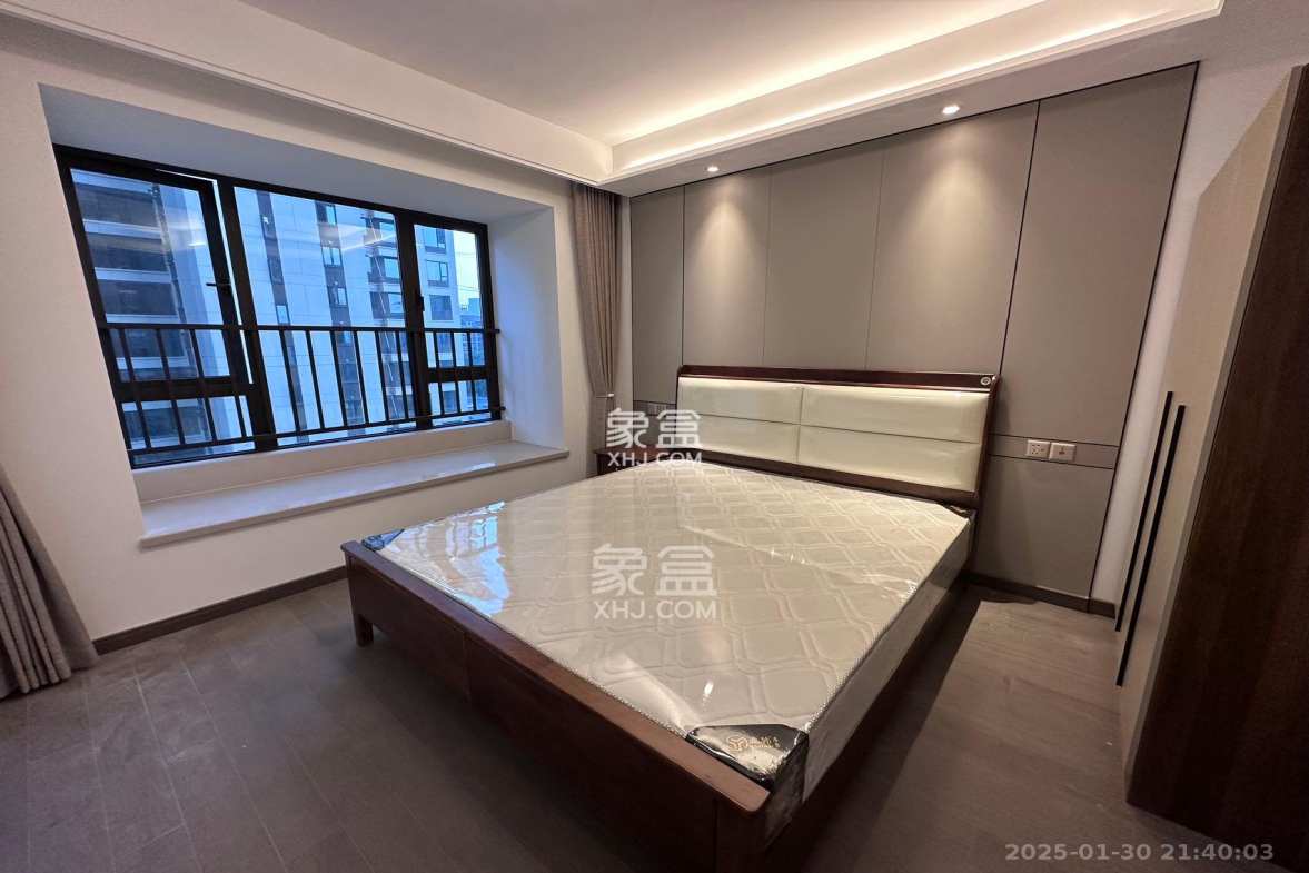 龙湖春江天玺 3室2厅2卫 3800.0元/月 龙湖春江天玺 3室2厅2卫 3800.0元/月室内图