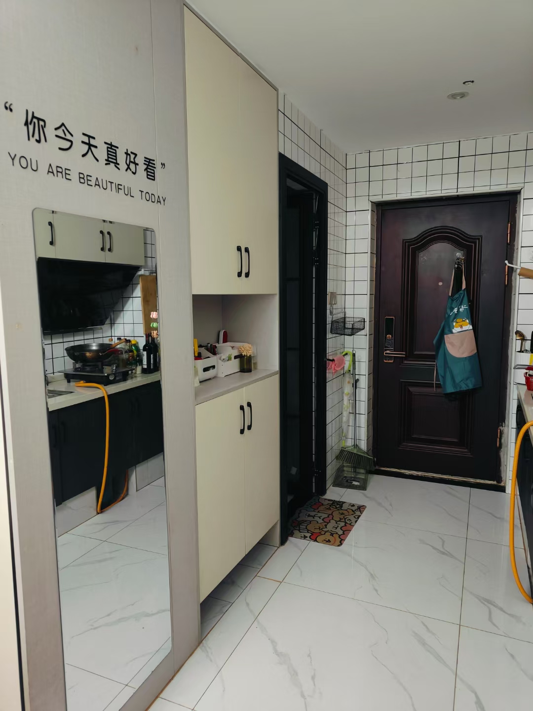 五洲富隆中心 1室1厅1卫 900.0元/月 五洲富隆中心 1室1厅1卫 900.0元/月室内图