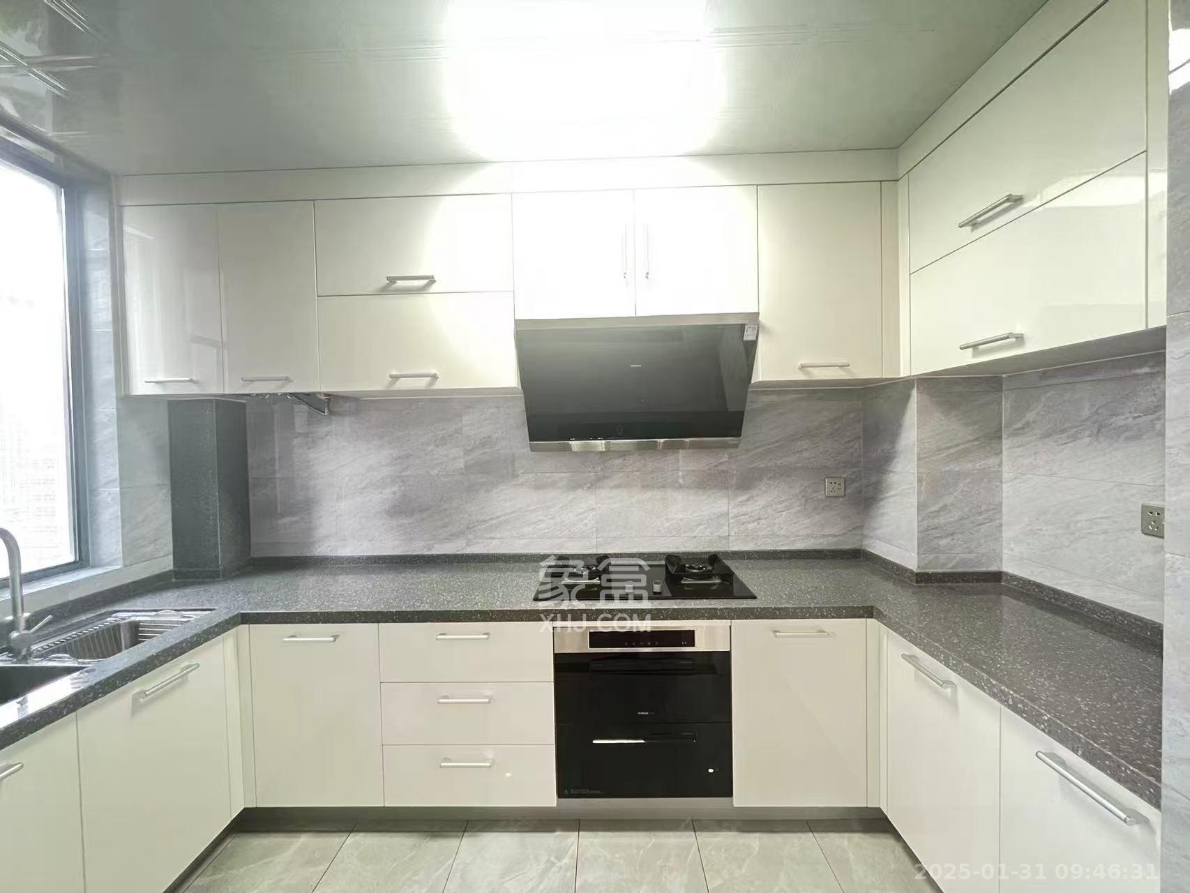 天翼花园(中国电信单位房) 4室2厅2卫 4800.0元/月 天翼花园(中国电信单位房) 4室2厅2卫 4800.0元/月室内图