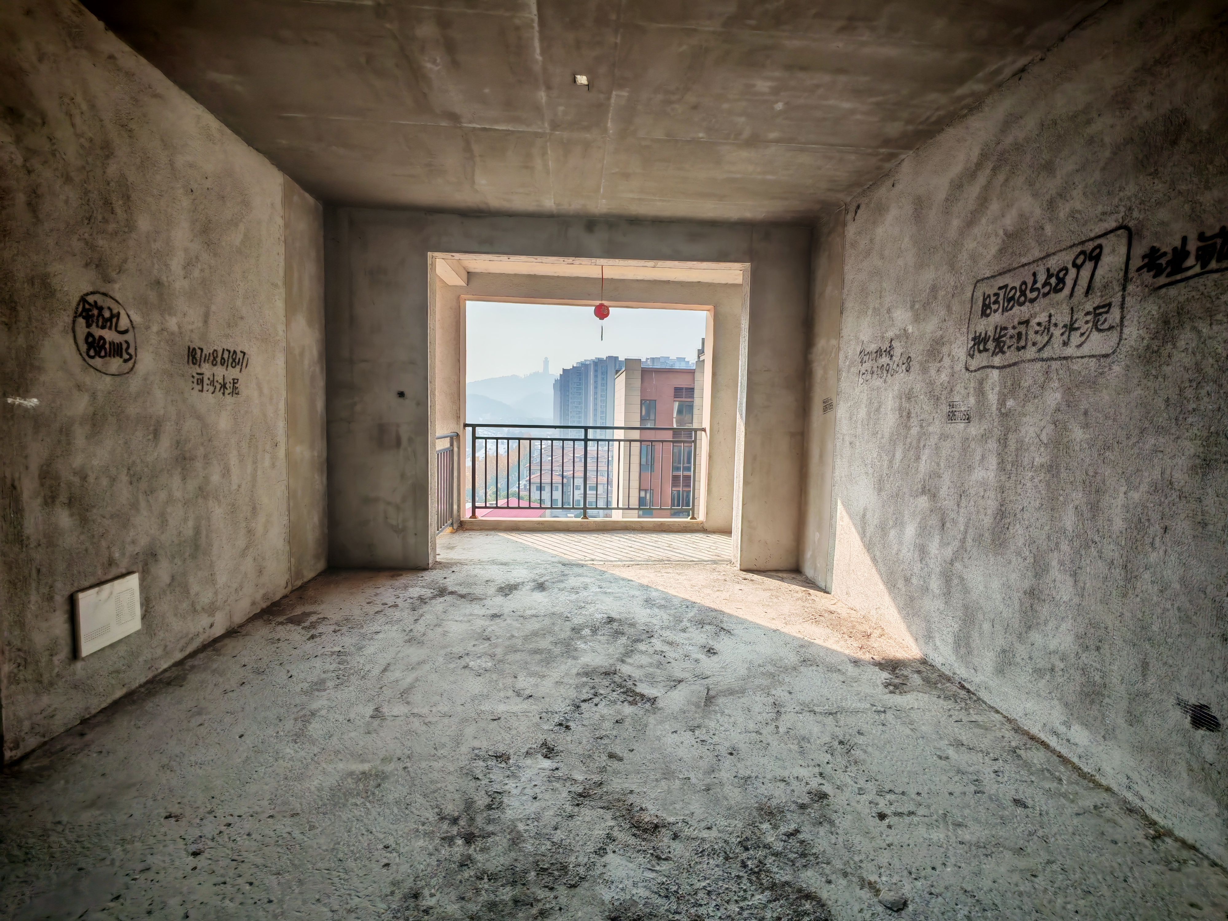 德馨苑 4室2厅2卫 98.0万 德馨苑 4室2厅2卫 98.0万客厅