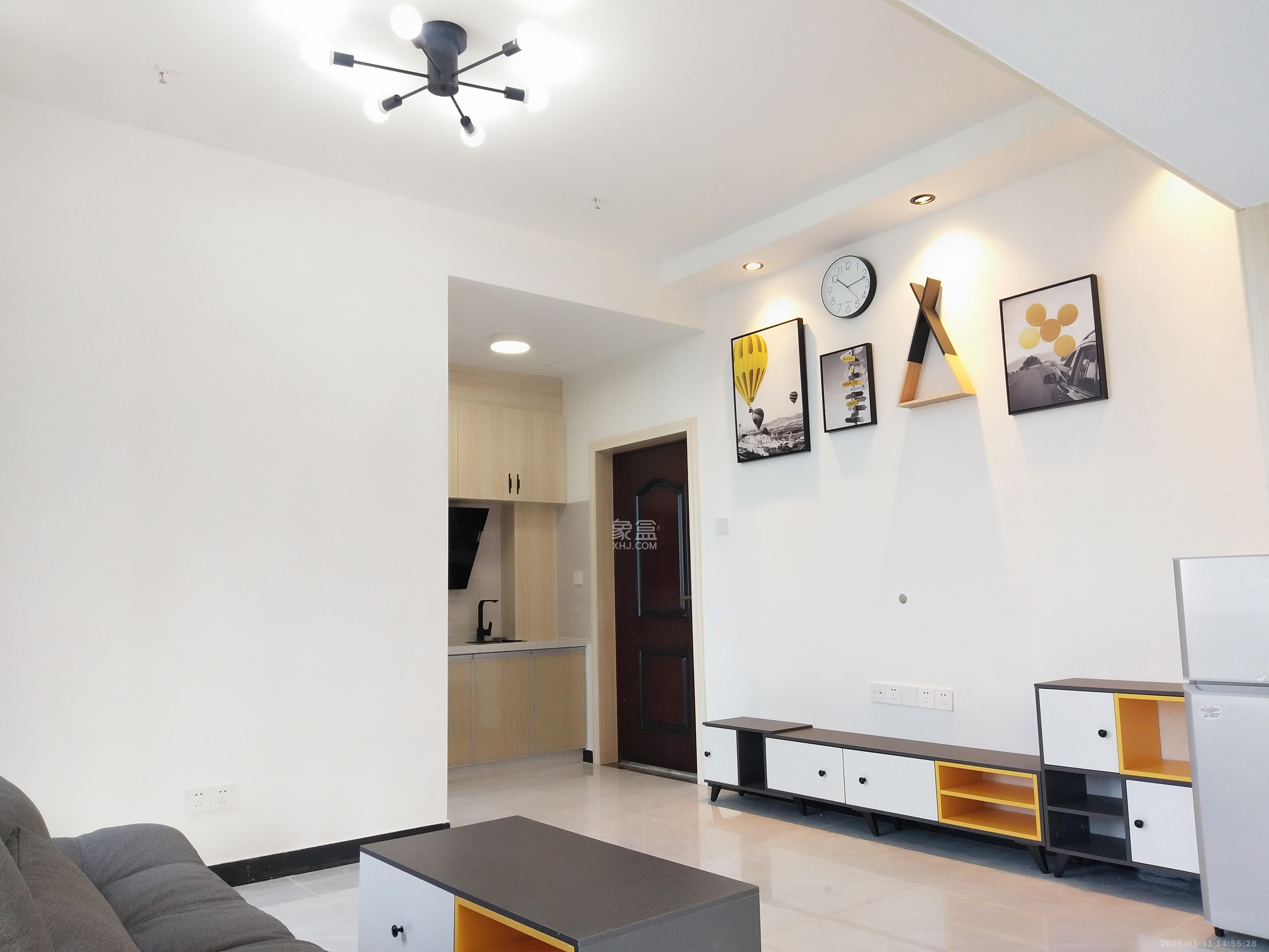 荣悦台 1室1厅1卫 2500.0元/月 荣悦台 1室1厅1卫 2500.0元/月室内图