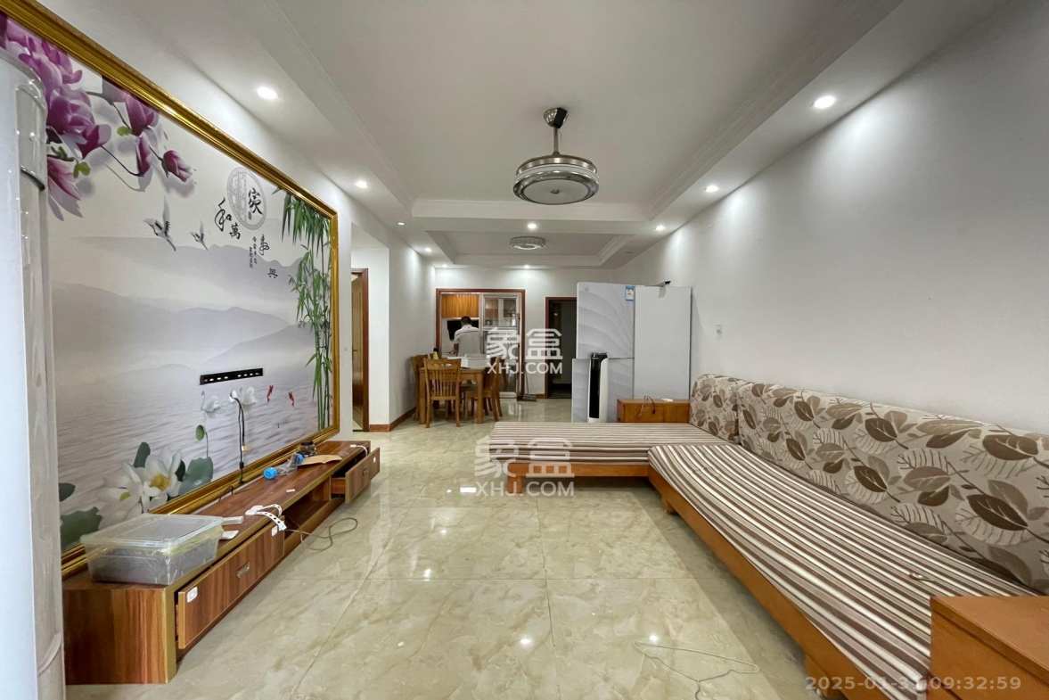 天下一家 2室2厅1卫 2500.0元/月 天下一家 2室2厅1卫 2500.0元/月室内图