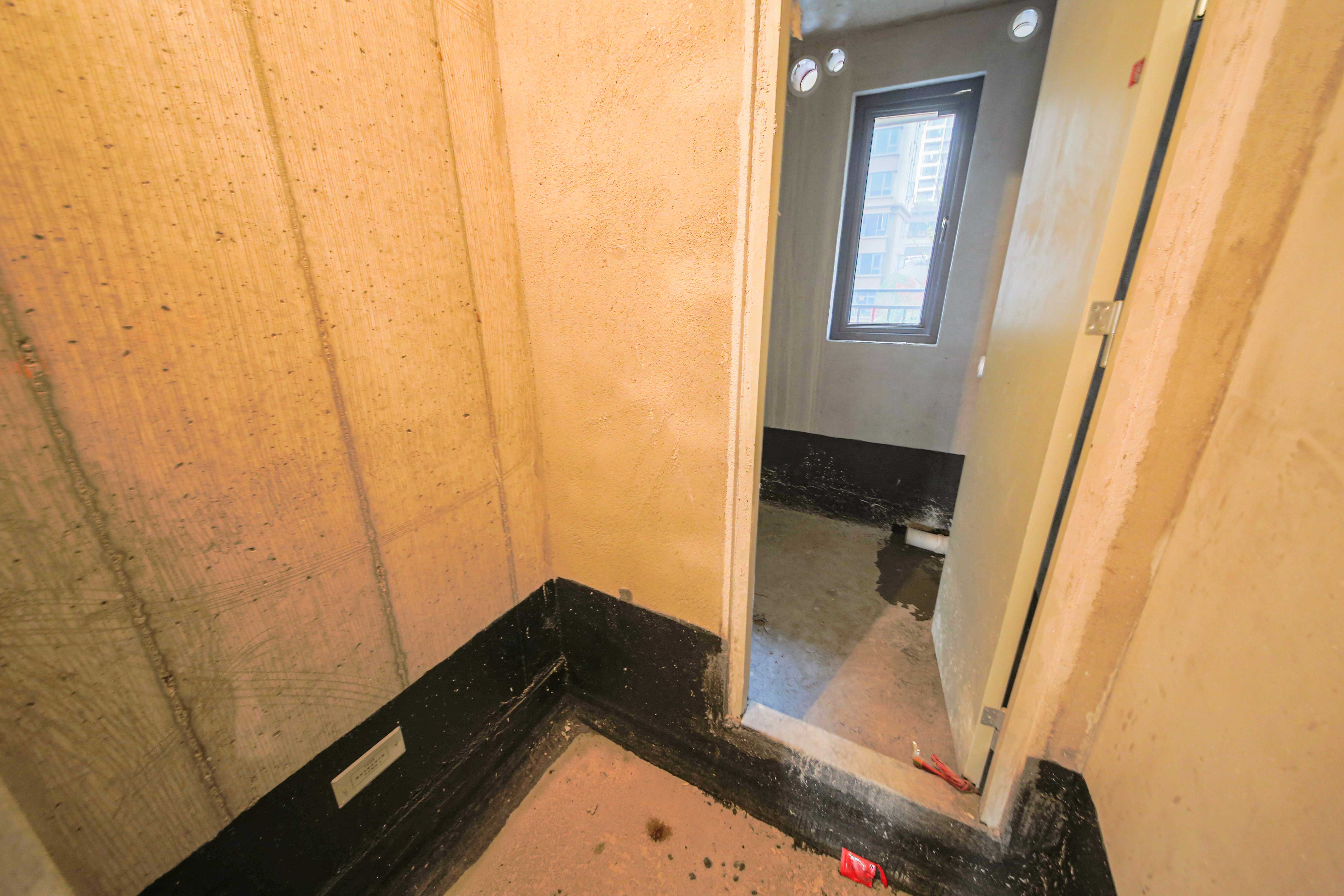 中建钰和城  4室2厅2卫   320.00万卫生间