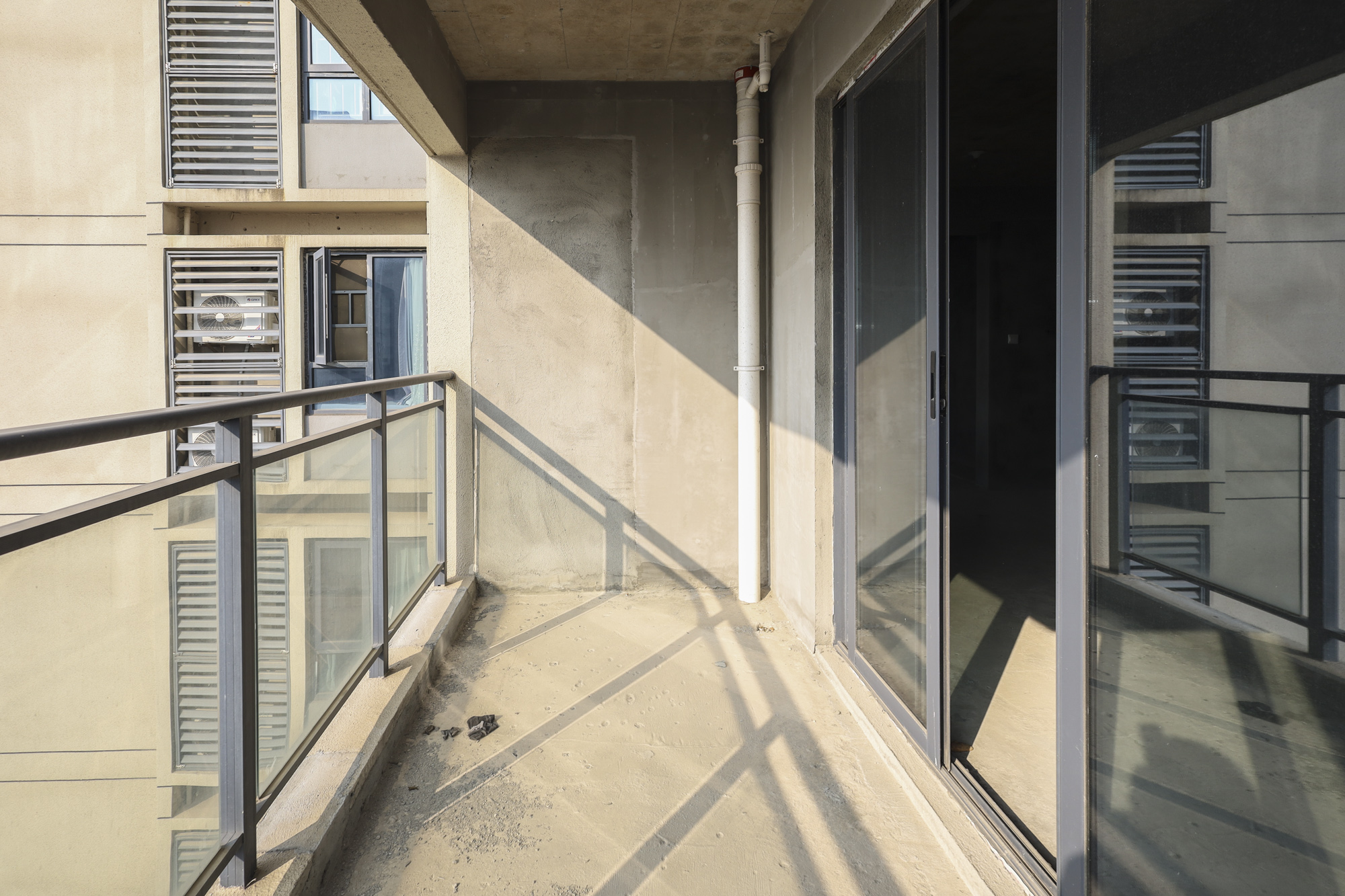 嘉宇北部湾A区  4室2厅2卫    77.2万其他