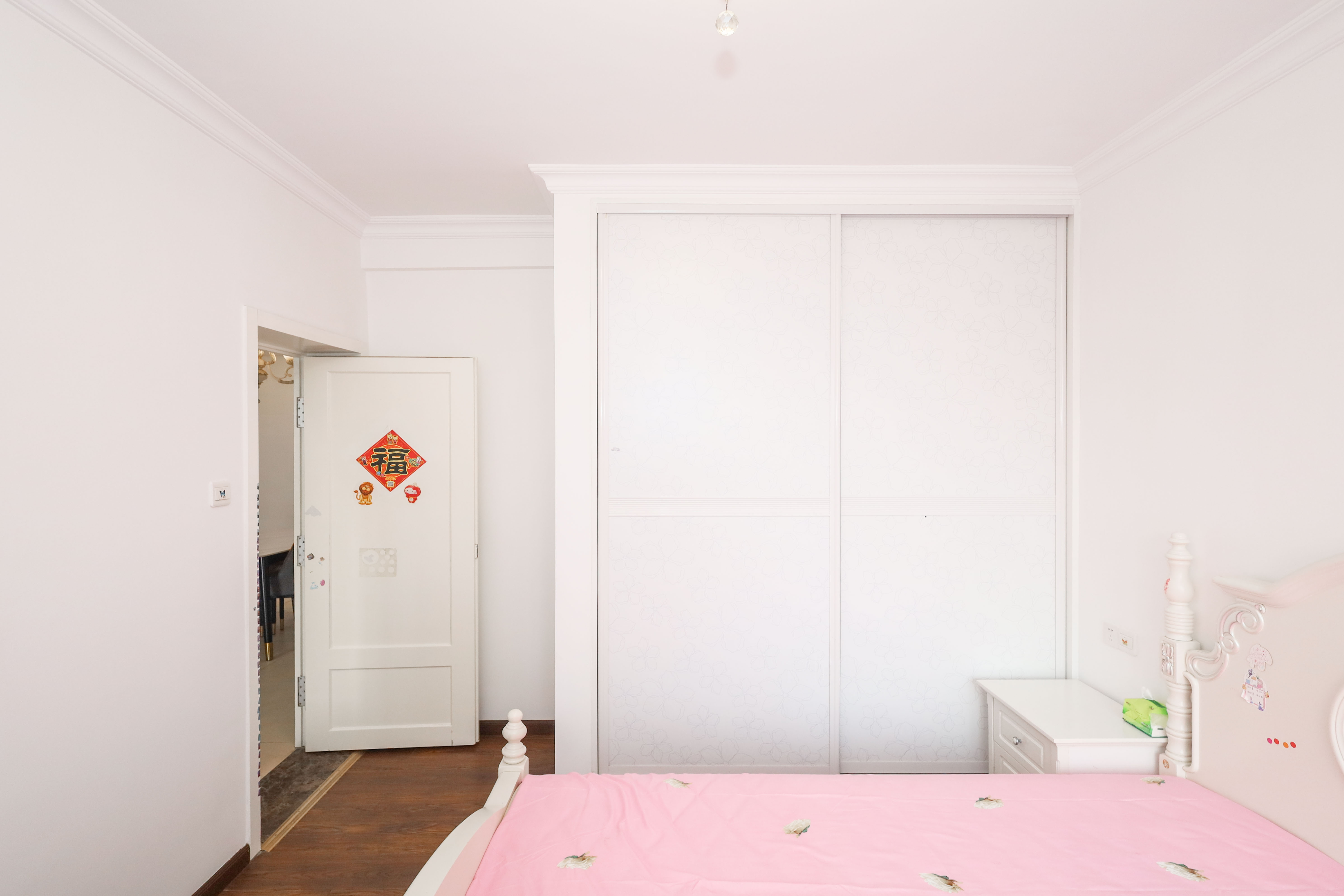 保利麓谷林语B区  3室2厅1卫    106.0万 保利麓谷林语B区  3室2厅1卫    106.0万卧室