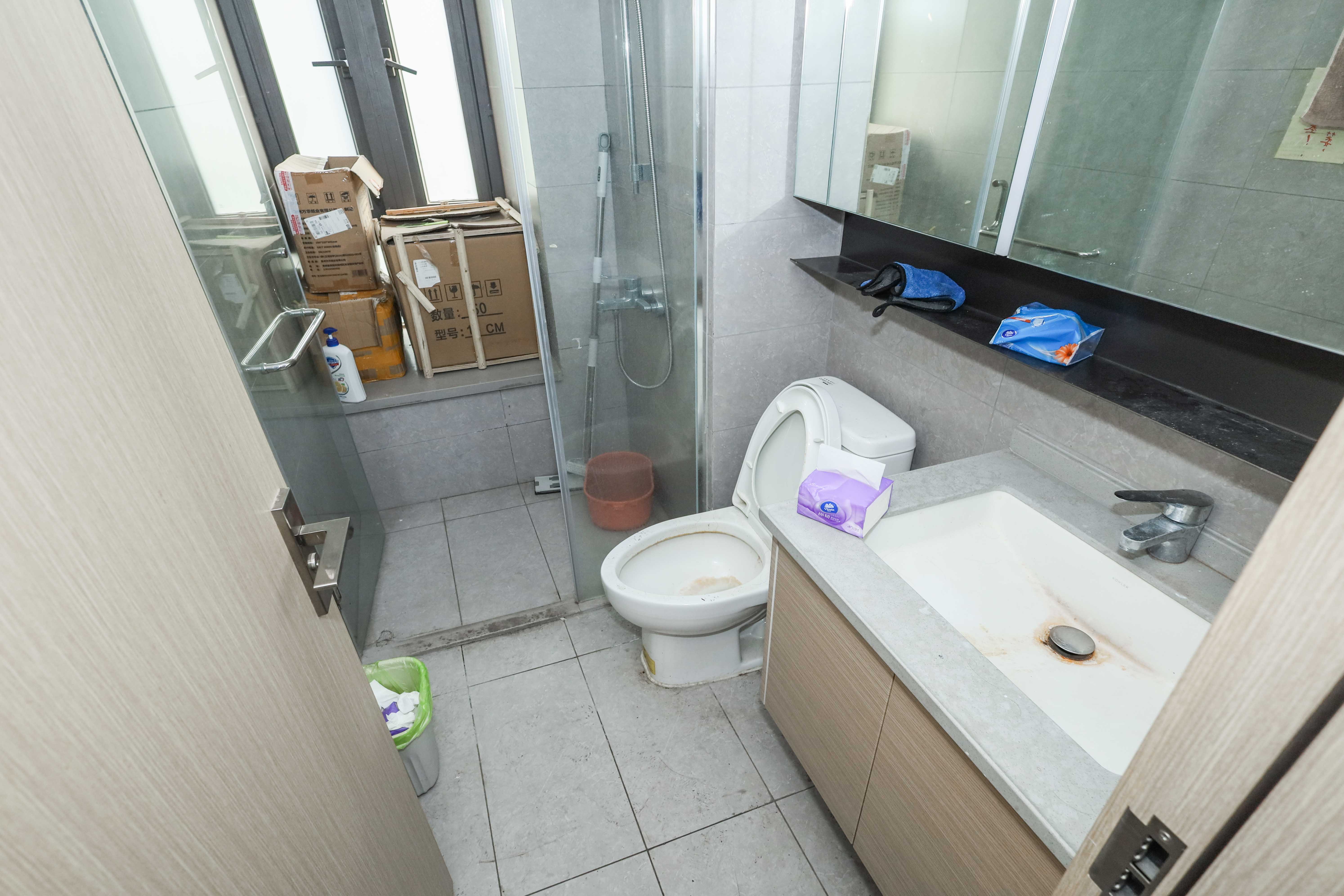 时代梅溪领峰  4室2厅2卫   200.00万卫生间