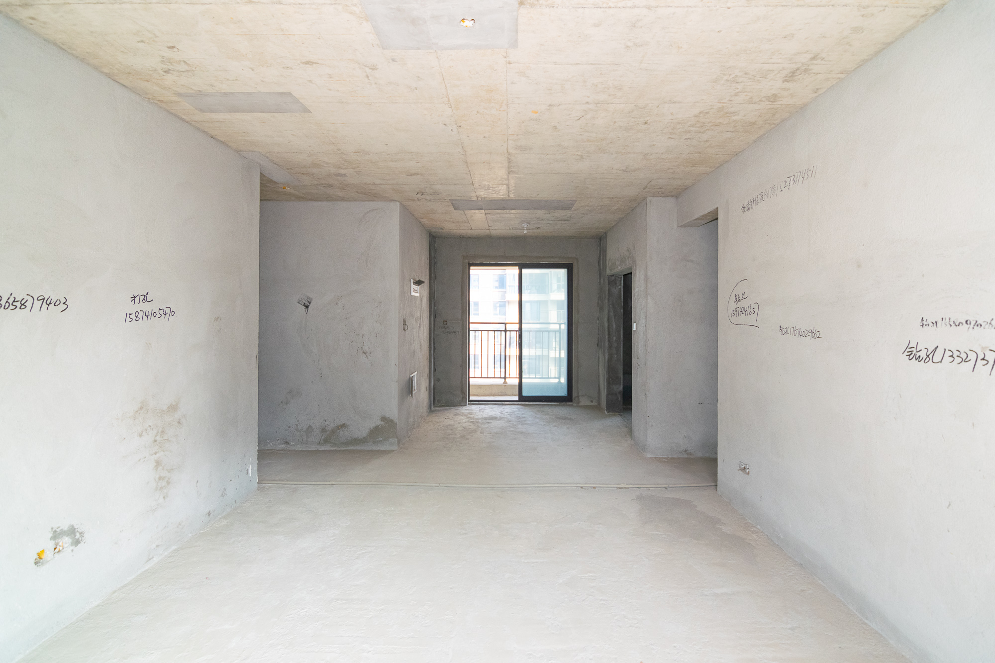 大汉汉府一期  4室2厅2卫    103.8万 大汉汉府一期  4室2厅2卫    103.8万客厅