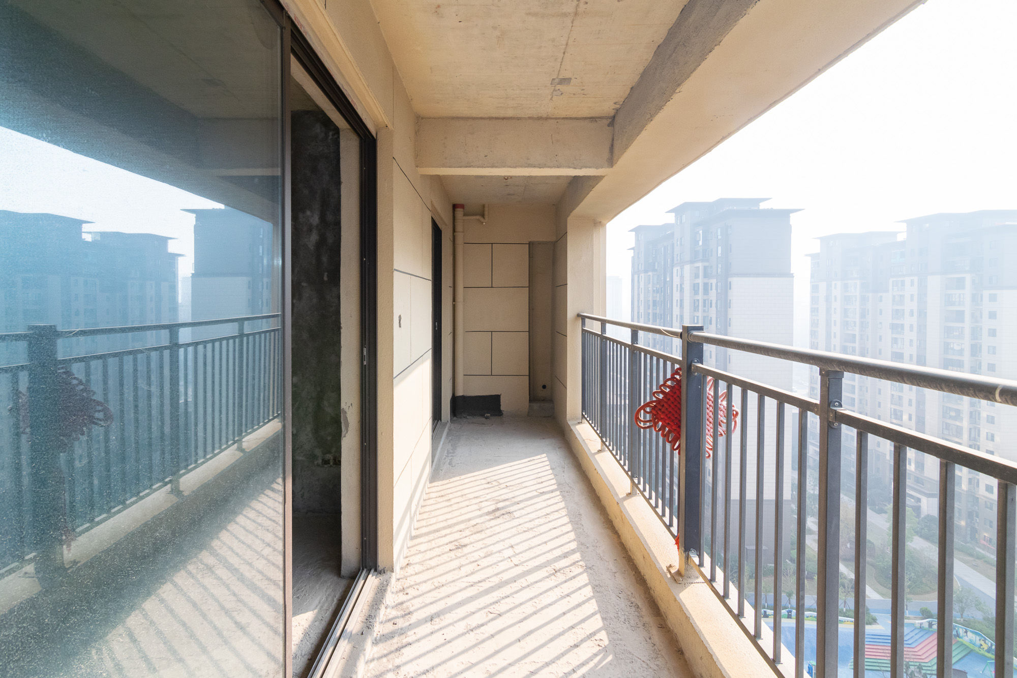 大汉汉府一期  4室2厅2卫    103.8万 大汉汉府一期  4室2厅2卫    103.8万阳台