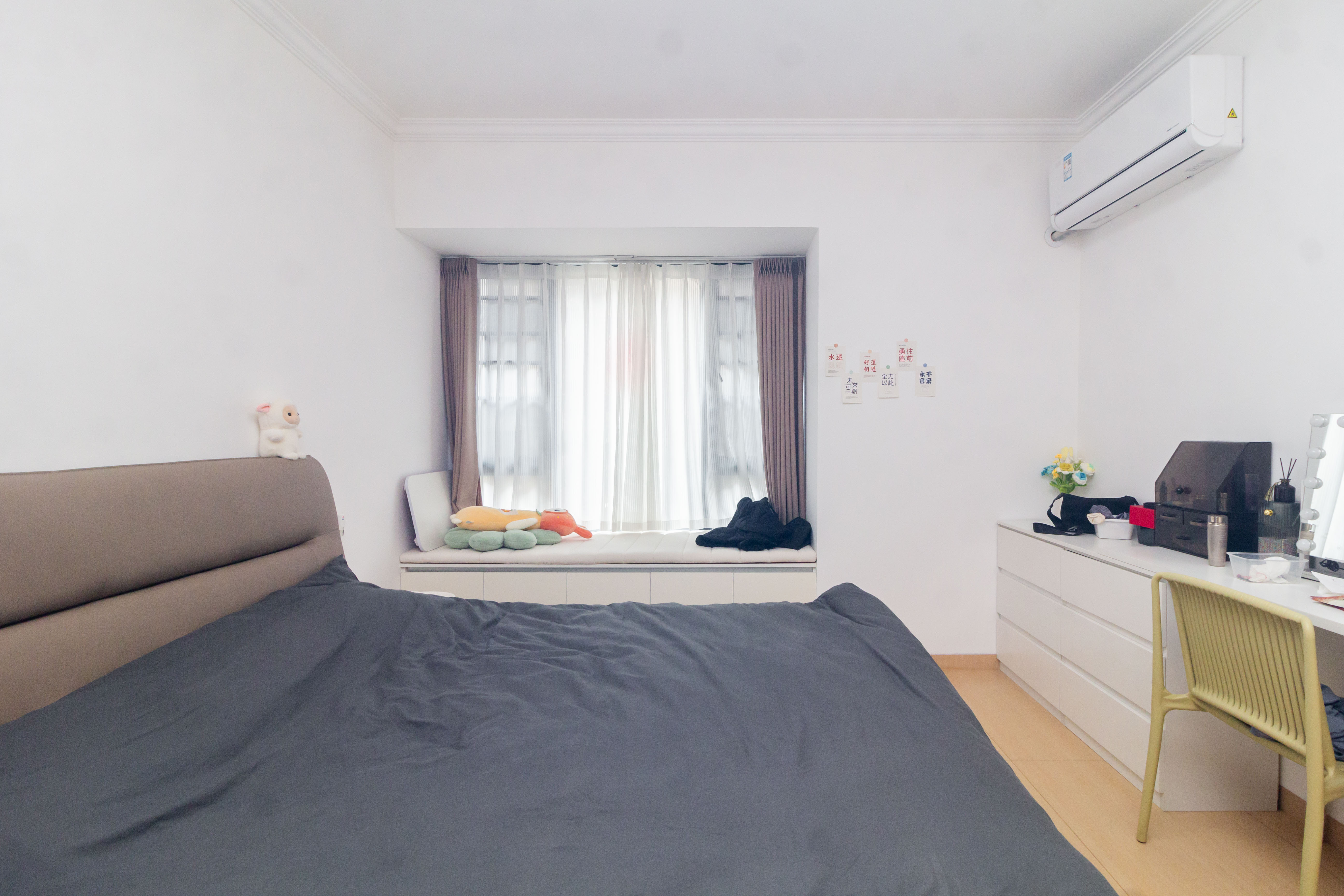 日盛湖湘花苑  3室2厅2卫    94.8万 日盛湖湘花苑  3室2厅2卫    94.8万卧室