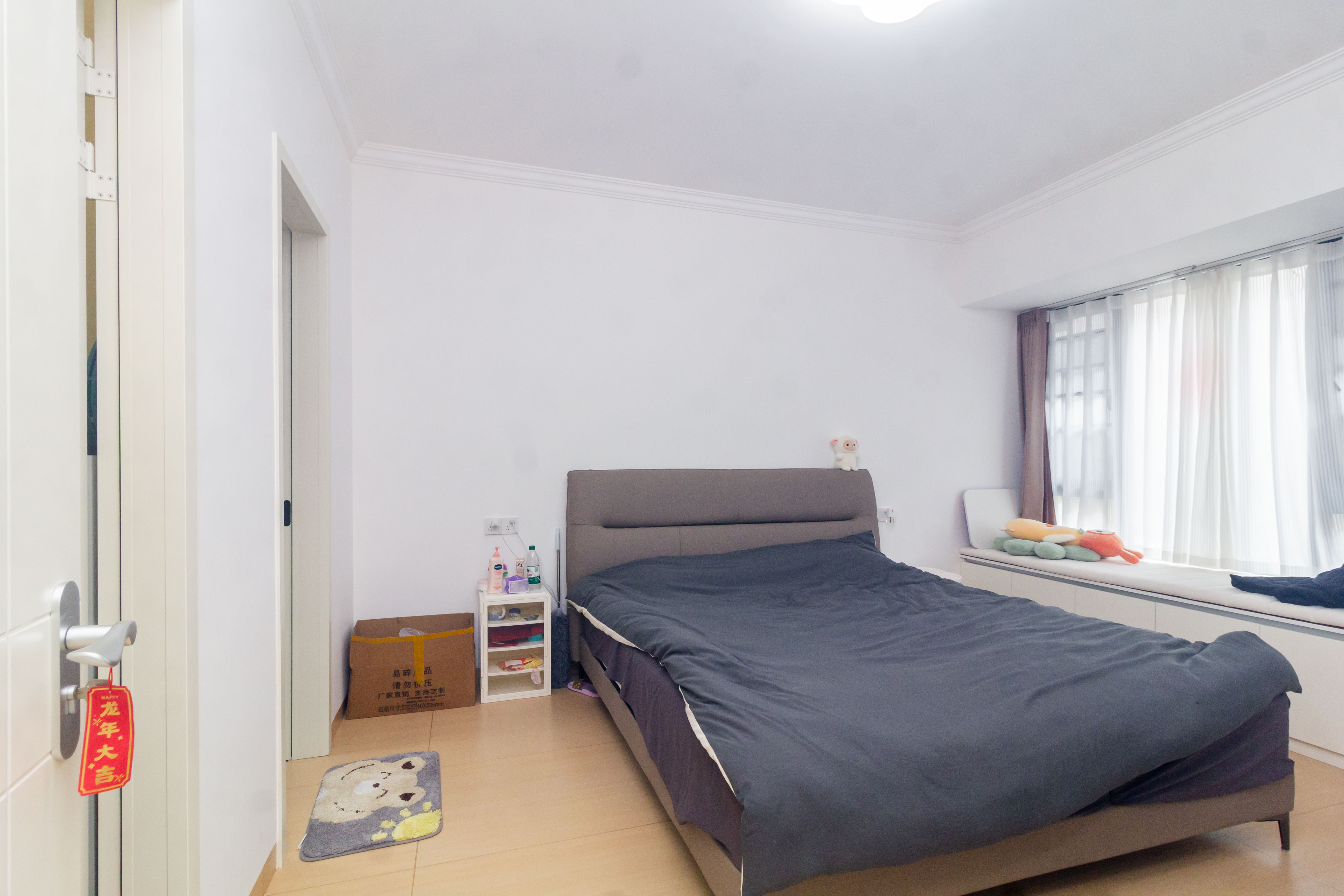 日盛湖湘花苑  3室2厅2卫    94.8万 日盛湖湘花苑  3室2厅2卫    94.8万卧室