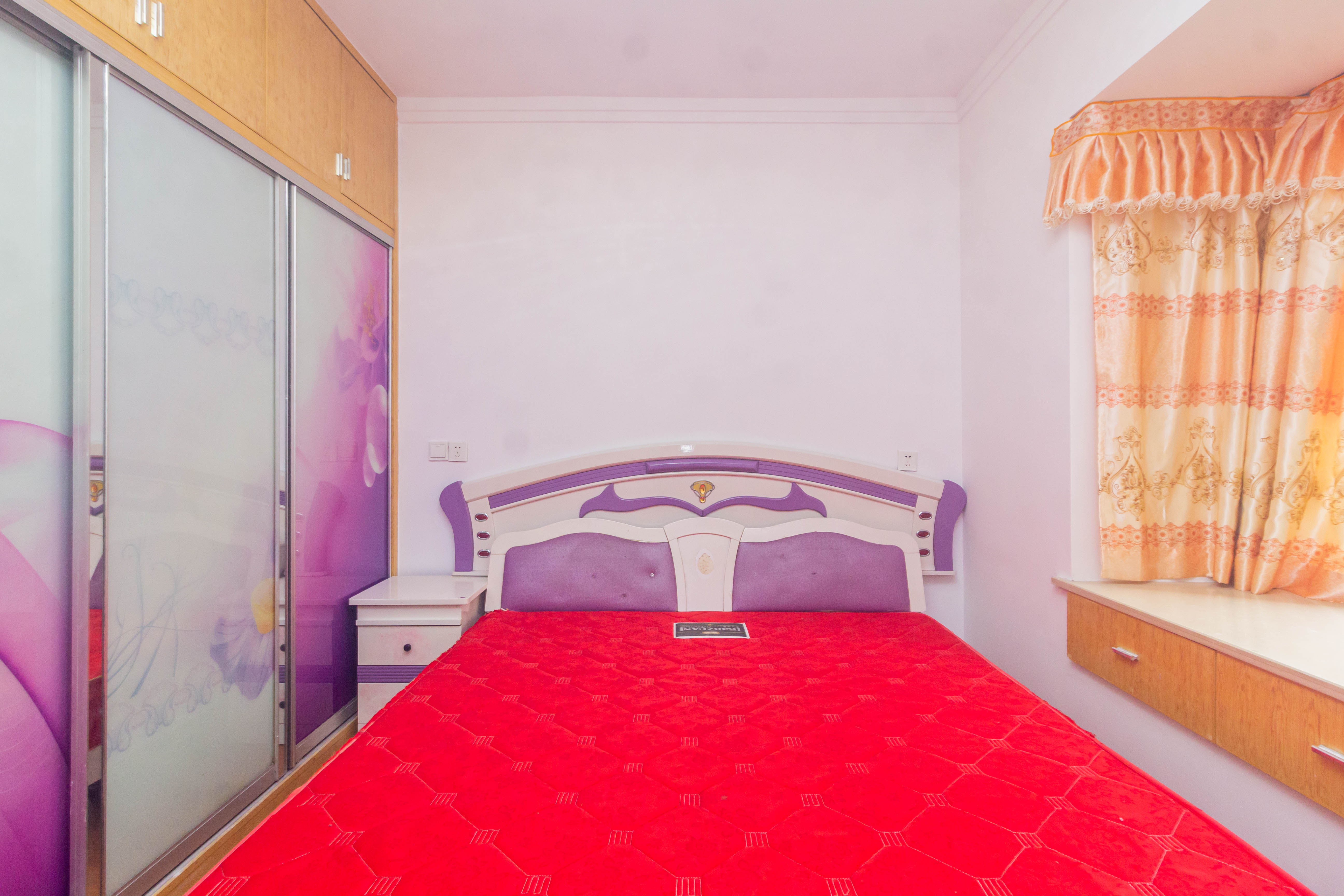 中国铁建国际城一期 3室2厅1卫 48.8万 中国铁建国际城一期 3室2厅1卫 48.8万卧室