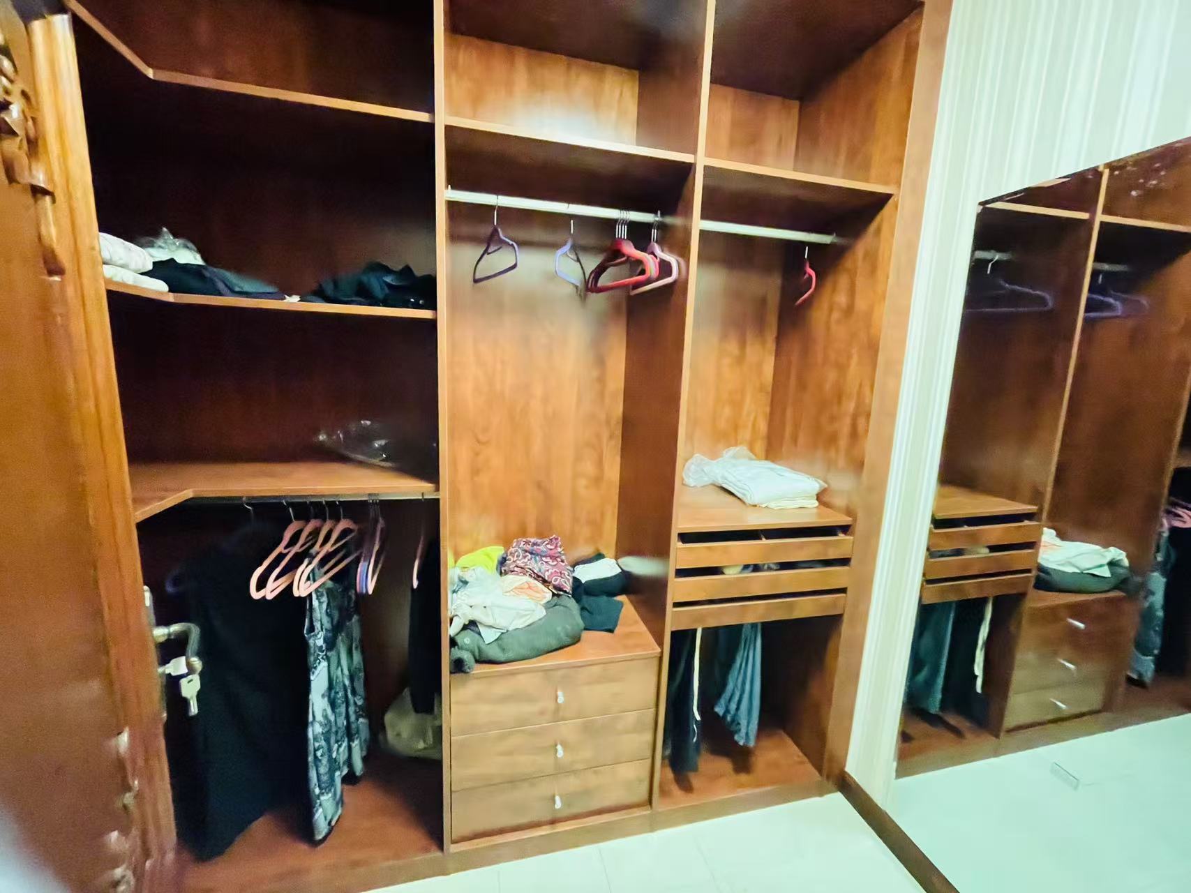 佳兆业金域天下一期  6室2厅2卫    120.0万 佳兆业金域天下一期  6室2厅2卫    120.0万室内图