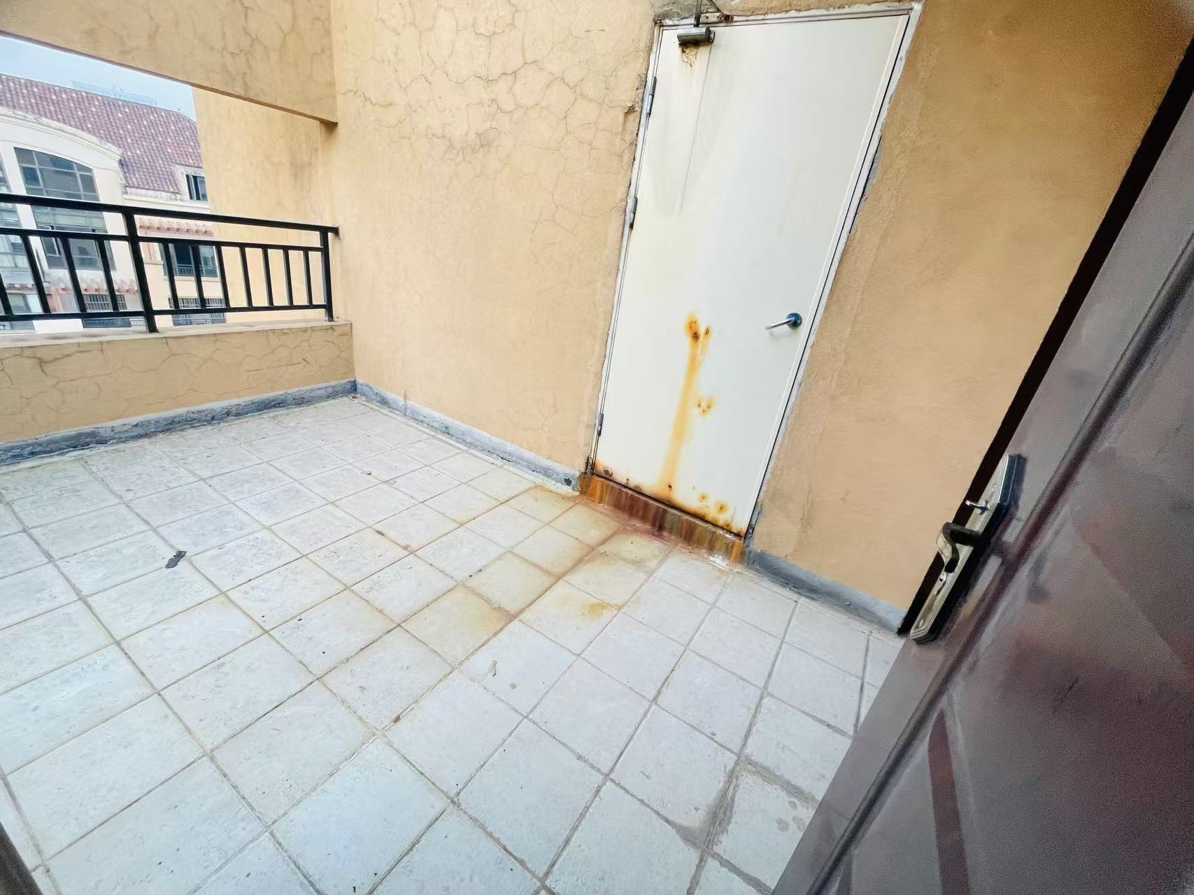 佳兆业金域天下一期  6室2厅2卫    120.0万 佳兆业金域天下一期  6室2厅2卫    120.0万室内图