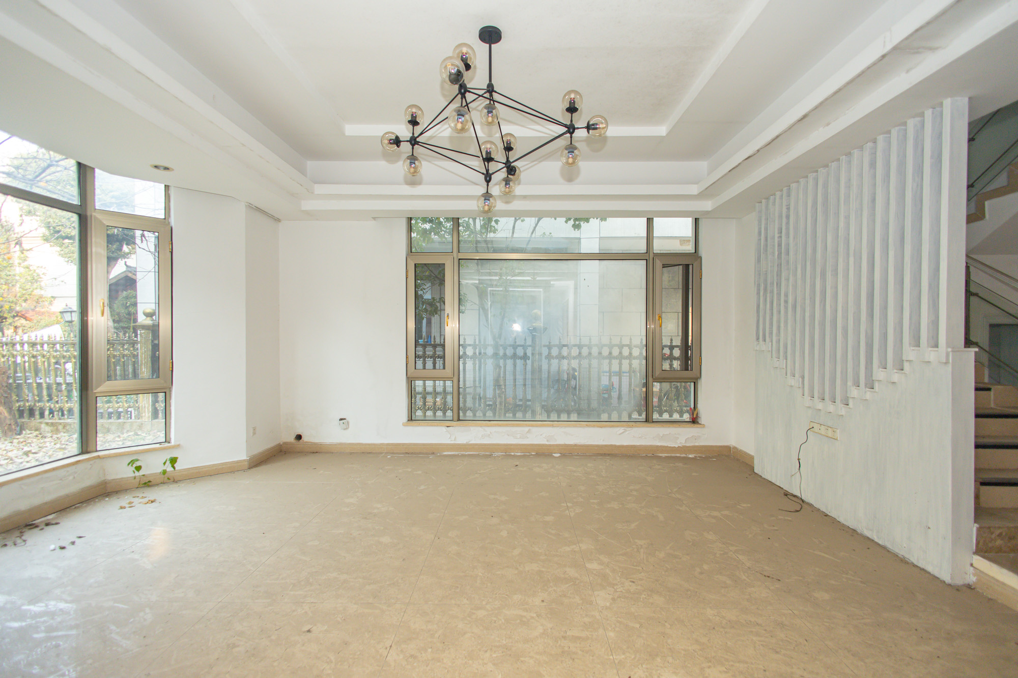 碧桂园威尼斯城  5室2厅2卫    595.88万 碧桂园威尼斯城  5室2厅2卫    595.88万