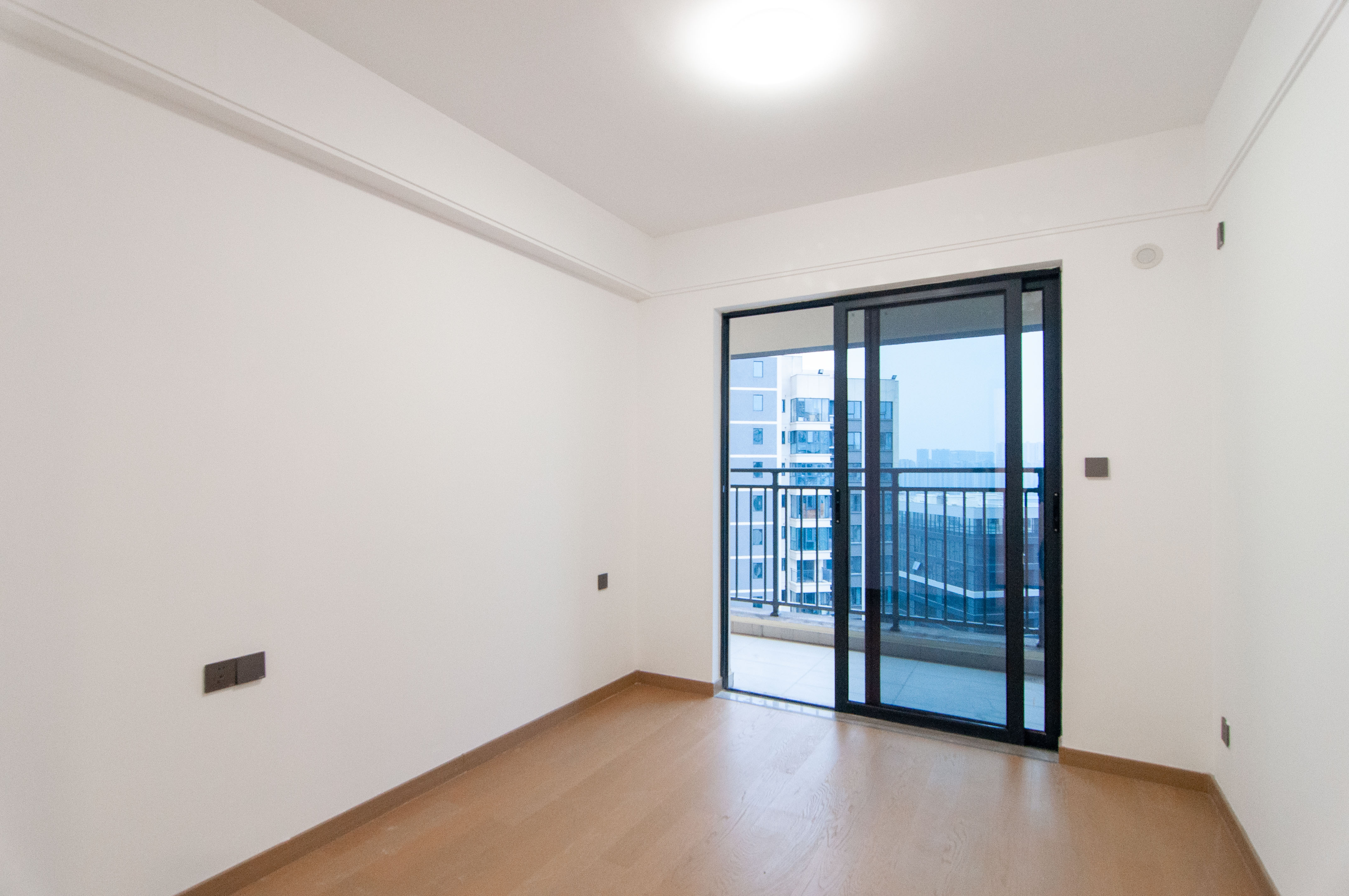 长房悦香山  4室2厅2卫    145.0万 长房悦香山  4室2厅2卫    145.0万其他