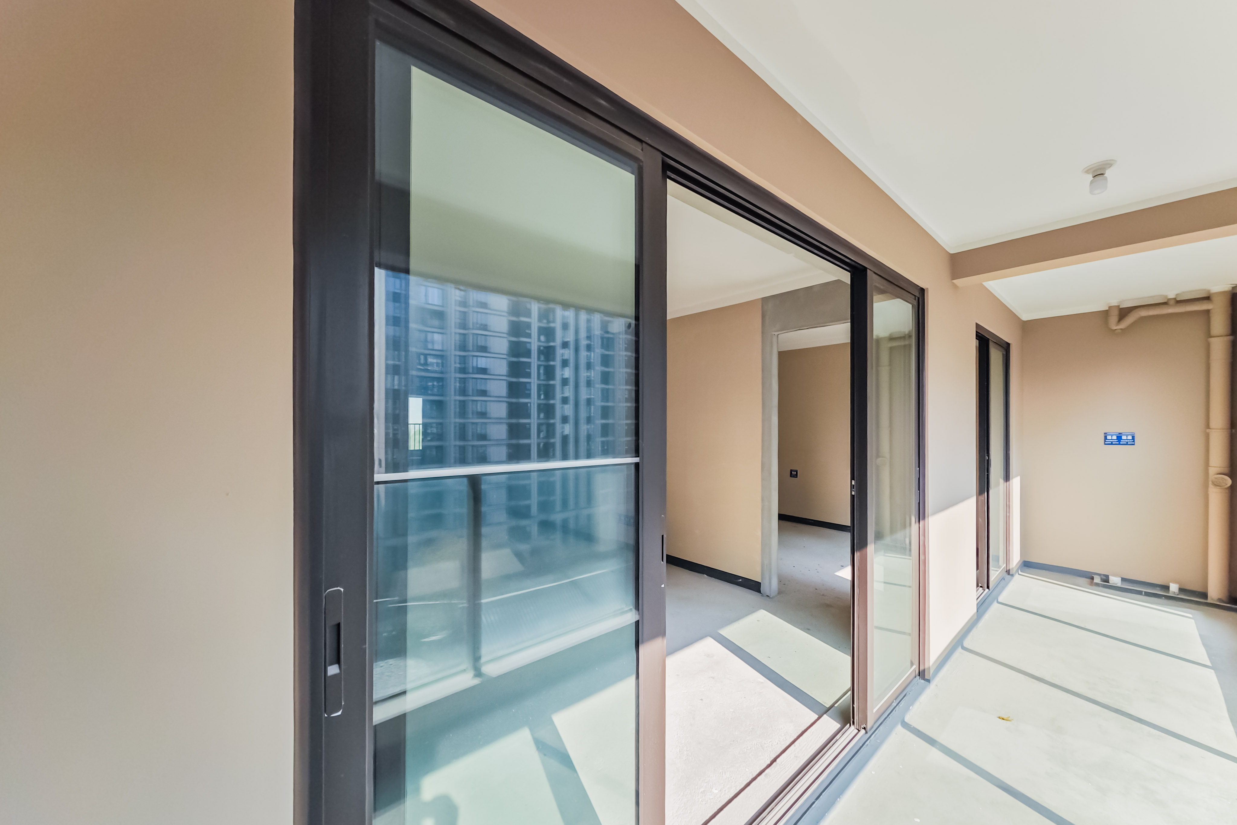 建发玖洲和玺  4室2厅1卫   198.00万其他