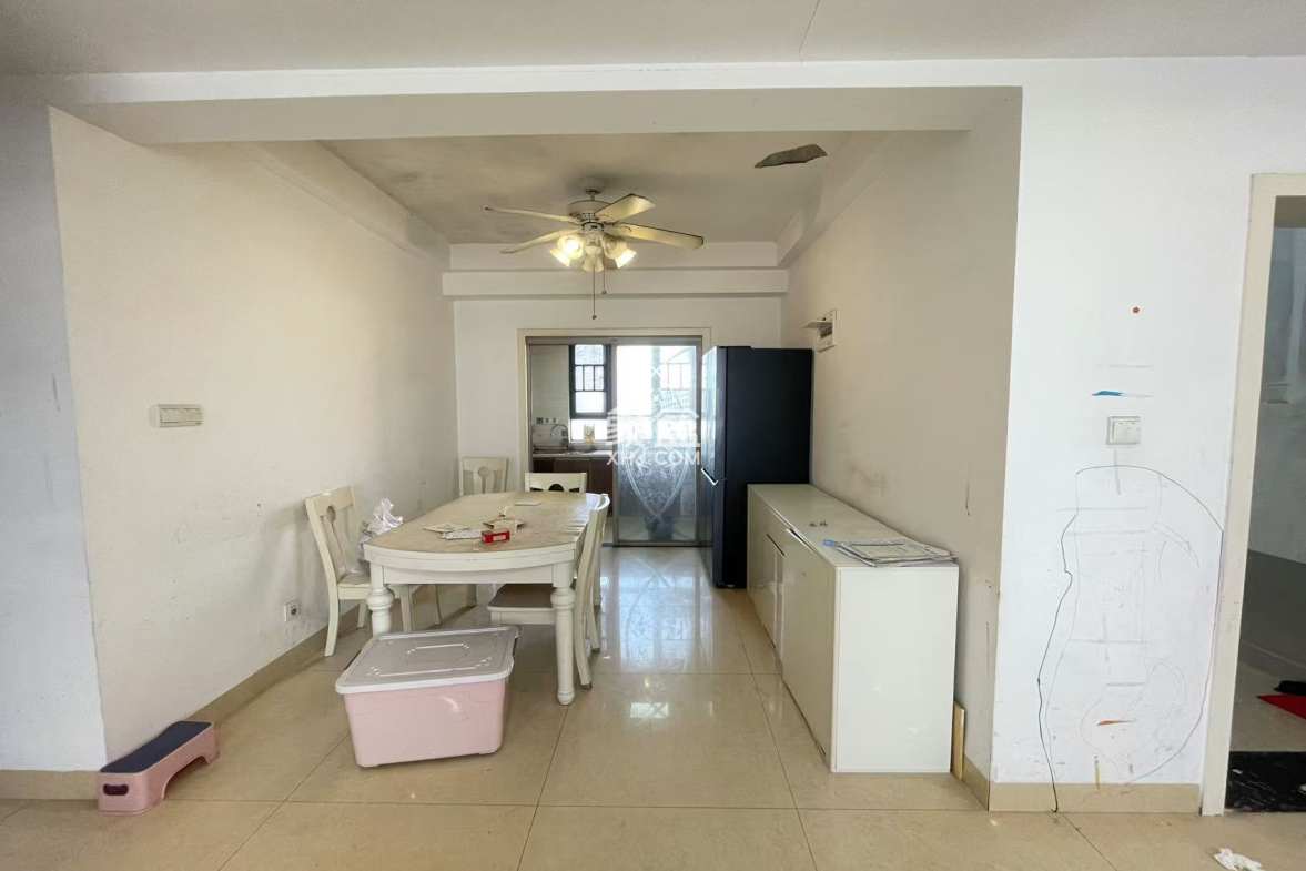 佳兆业金域天下二期 3室2厅2卫 48.0万 佳兆业金域天下二期 3室2厅2卫 48.0万室内图