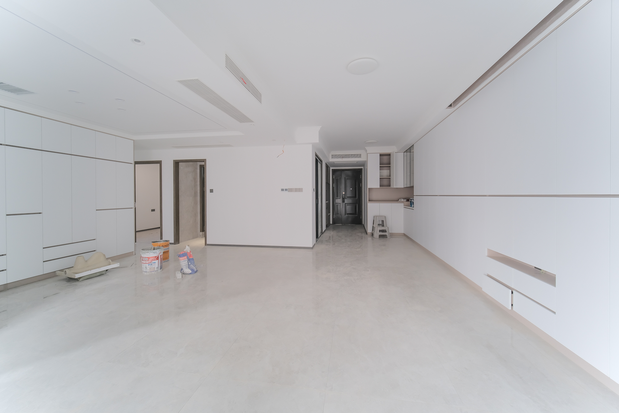 荣盛锦绣学府  3室2厅2卫   128.00万客厅