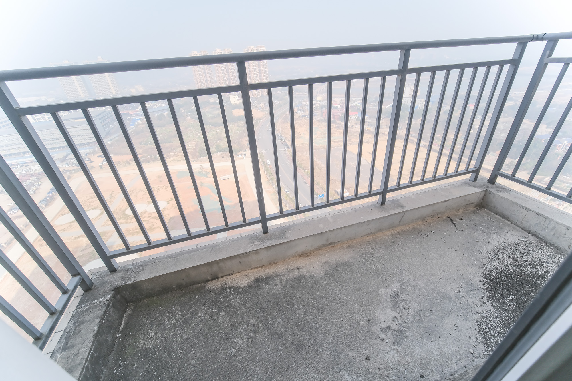 和悦城(蟠龙景苑)  3室2厅1卫   62.80万阳台