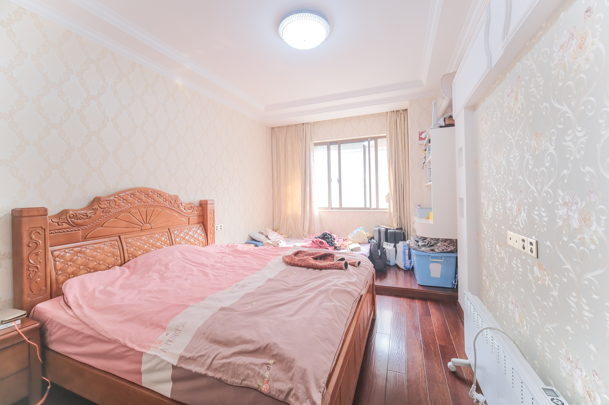 四季星城  2室2厅1卫    56.8万 四季星城  2室2厅1卫    56.8万卧室