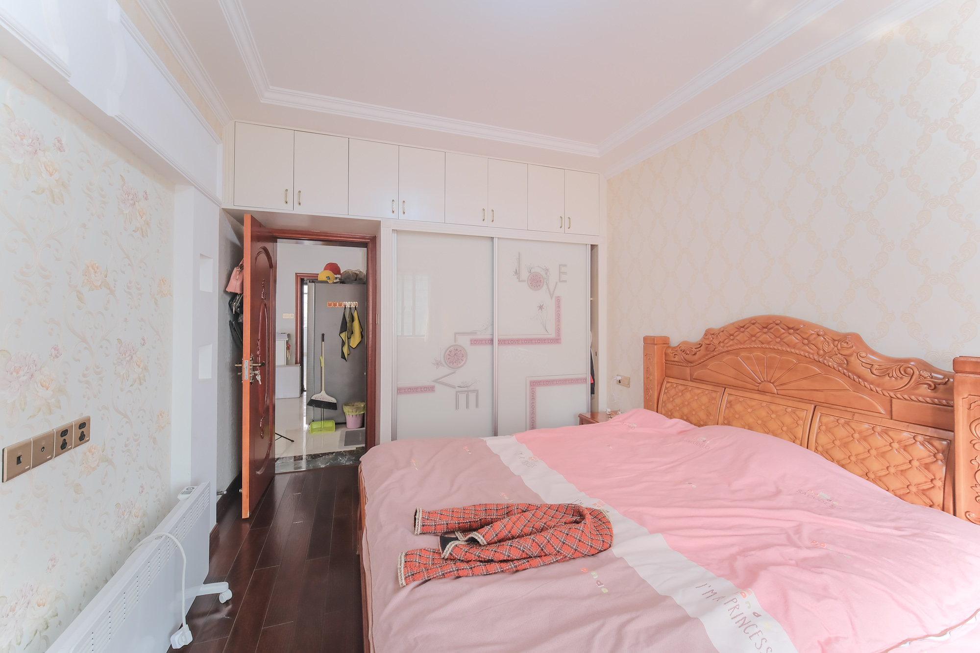 四季星城  2室2厅1卫    56.8万 四季星城  2室2厅1卫    56.8万卧室