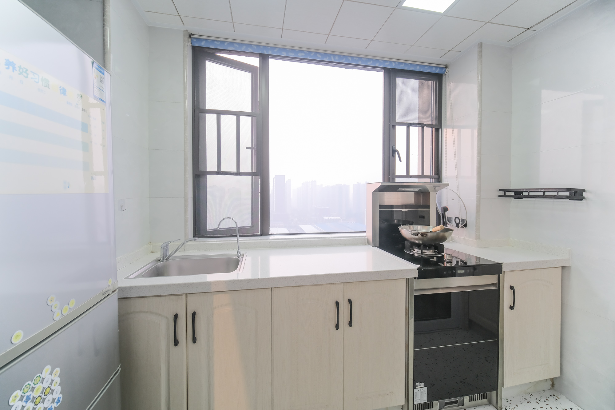 艾美潇湘  2室1厅1卫    26.8万 艾美潇湘  2室1厅1卫    26.8万厨房