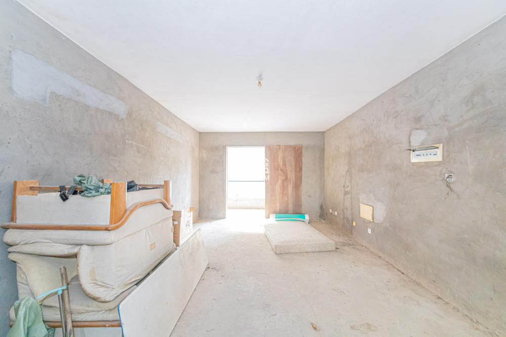 银桂苑  3室2厅2卫    106.0万