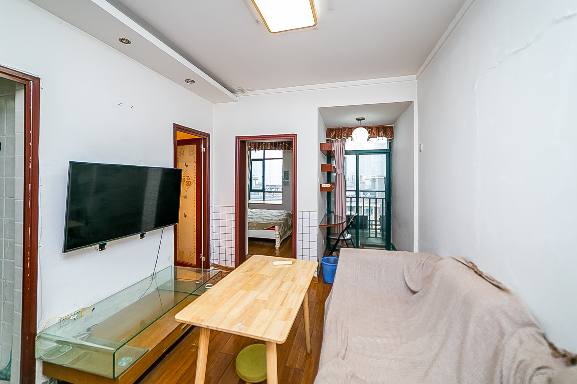 中江国际花城  1室1厅1卫    37.0万 中江国际花城  1室1厅1卫    37.0万客厅