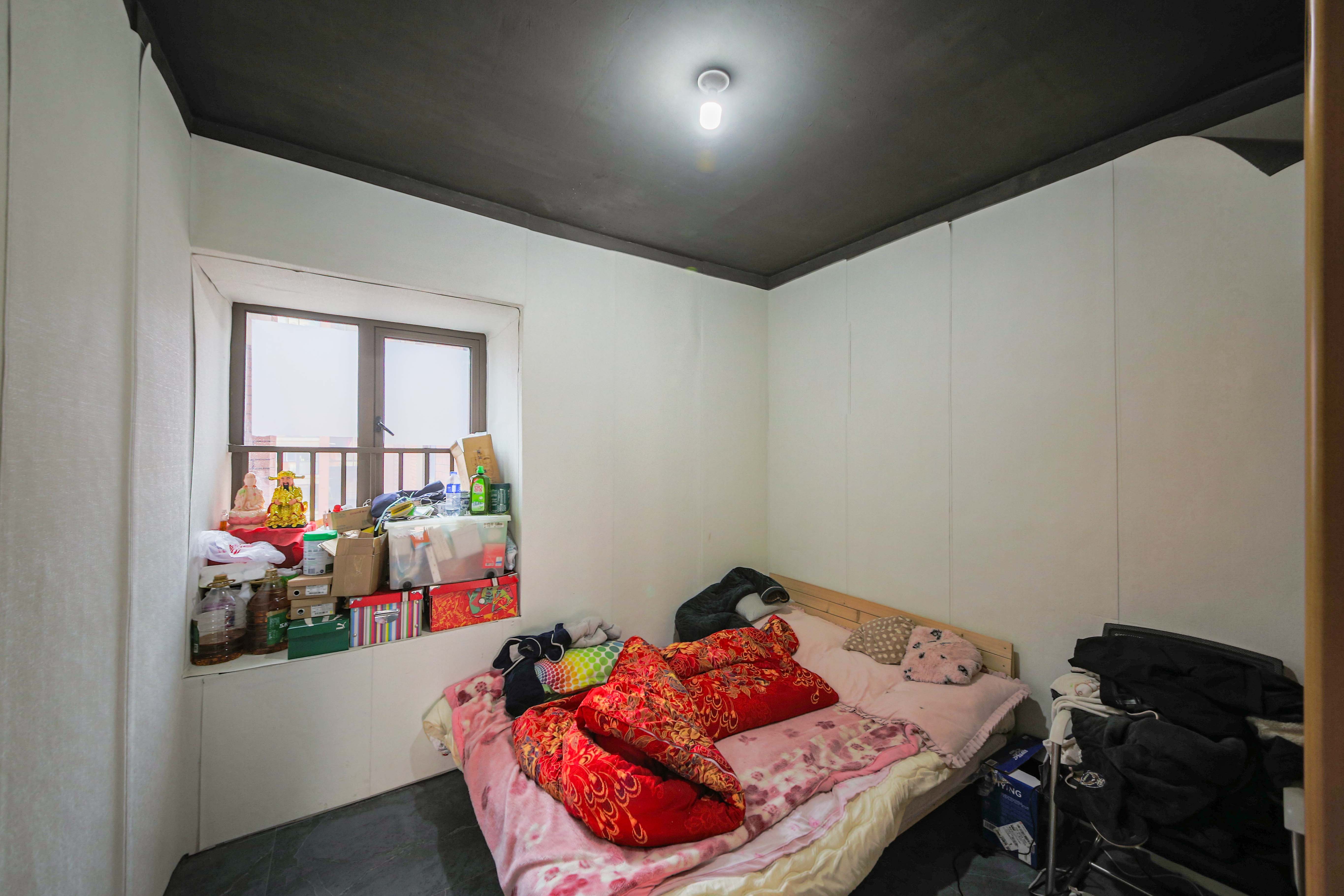 鑫远翡丽郡（鑫远翡丽雅苑）  4室2厅2卫   188.00万卧室