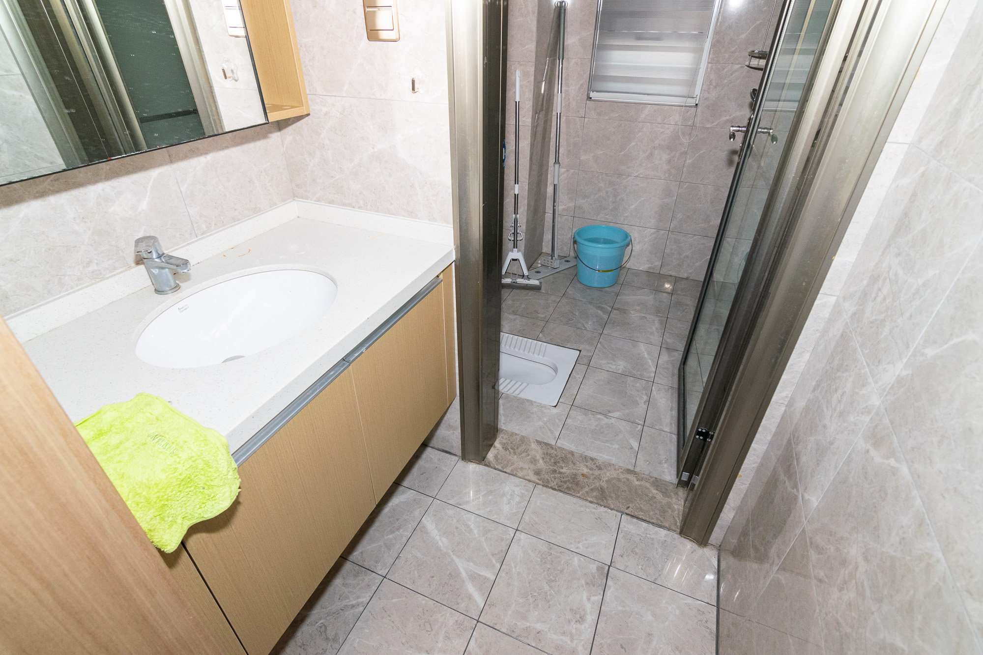 新华联梦想城  4室2厅2卫    115.0万卫生间