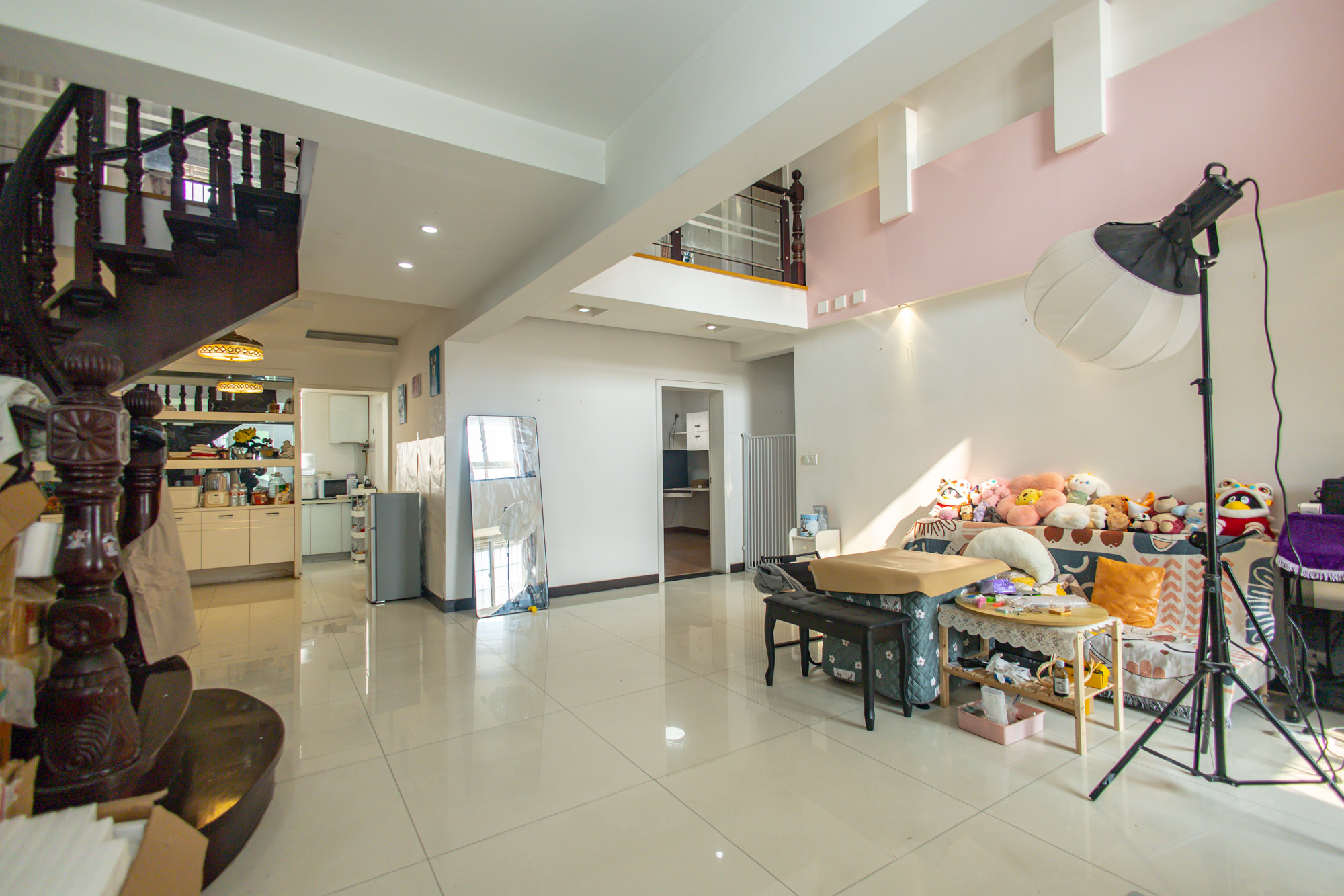 晶华美地 5室2厅2卫 140.0万 晶华美地 5室2厅2卫 140.0万客厅