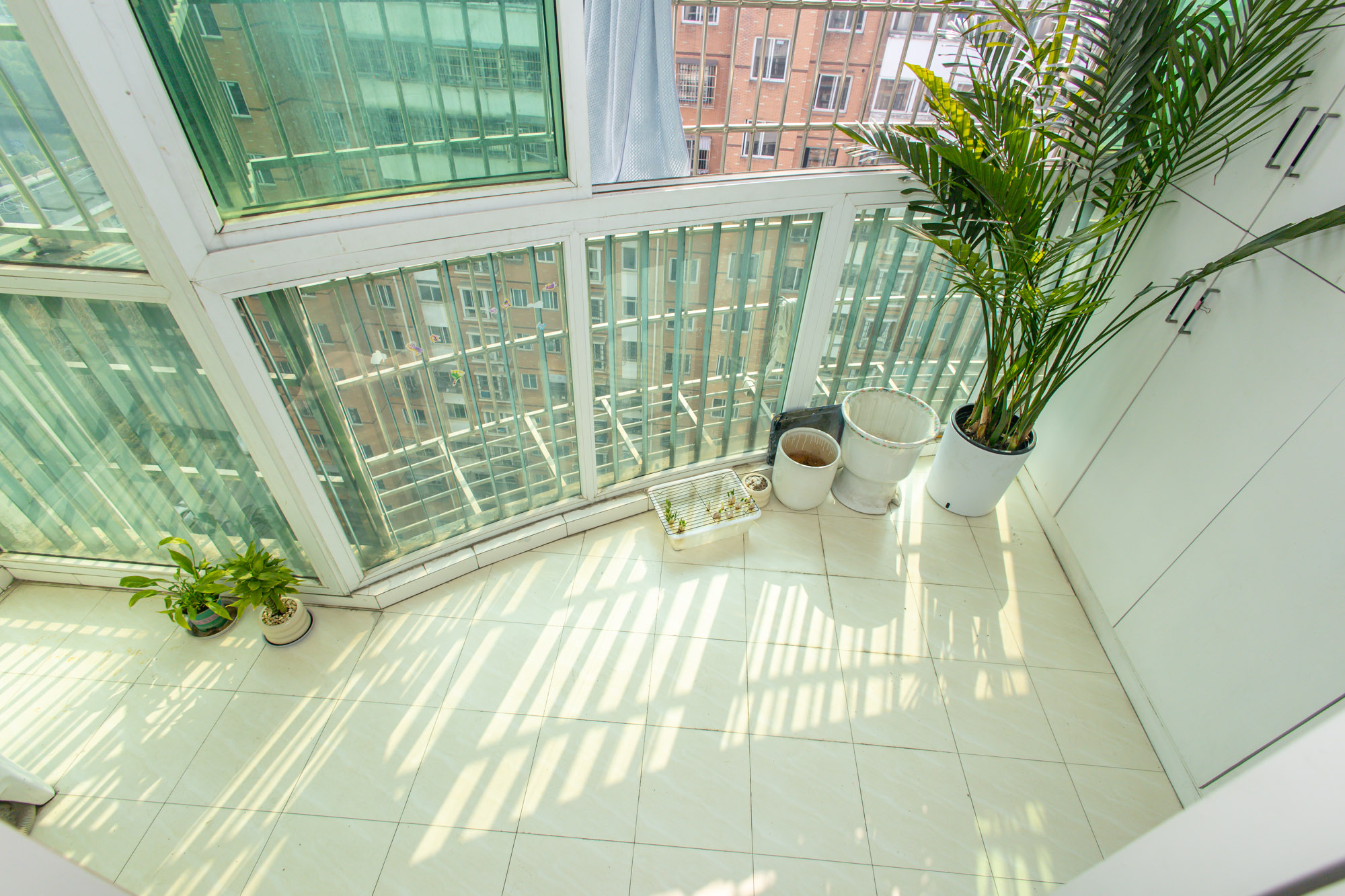 晶华美地 5室2厅2卫 140.0万 晶华美地 5室2厅2卫 140.0万阳台