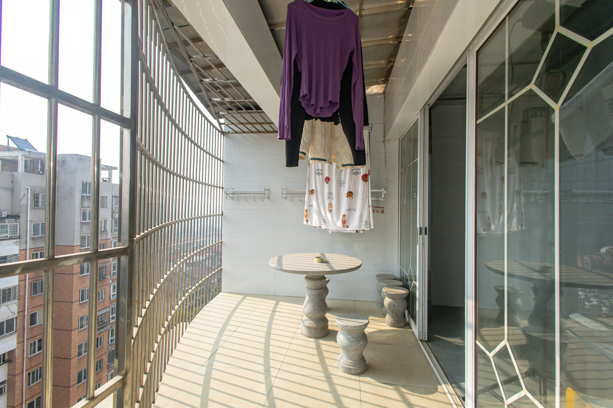 晶华美地 5室2厅2卫 140.0万 晶华美地 5室2厅2卫 140.0万阳台