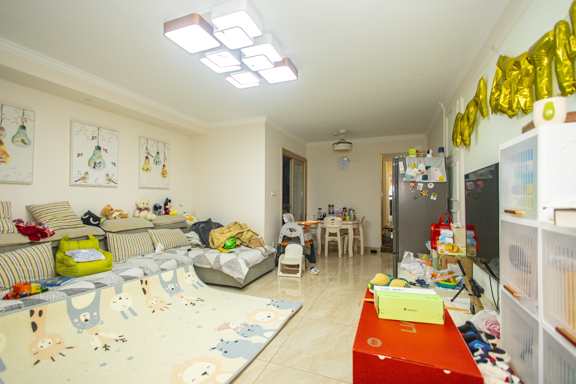 新长海广场 3室2厅1卫 43.8万 新长海广场 3室2厅1卫 43.8万客厅