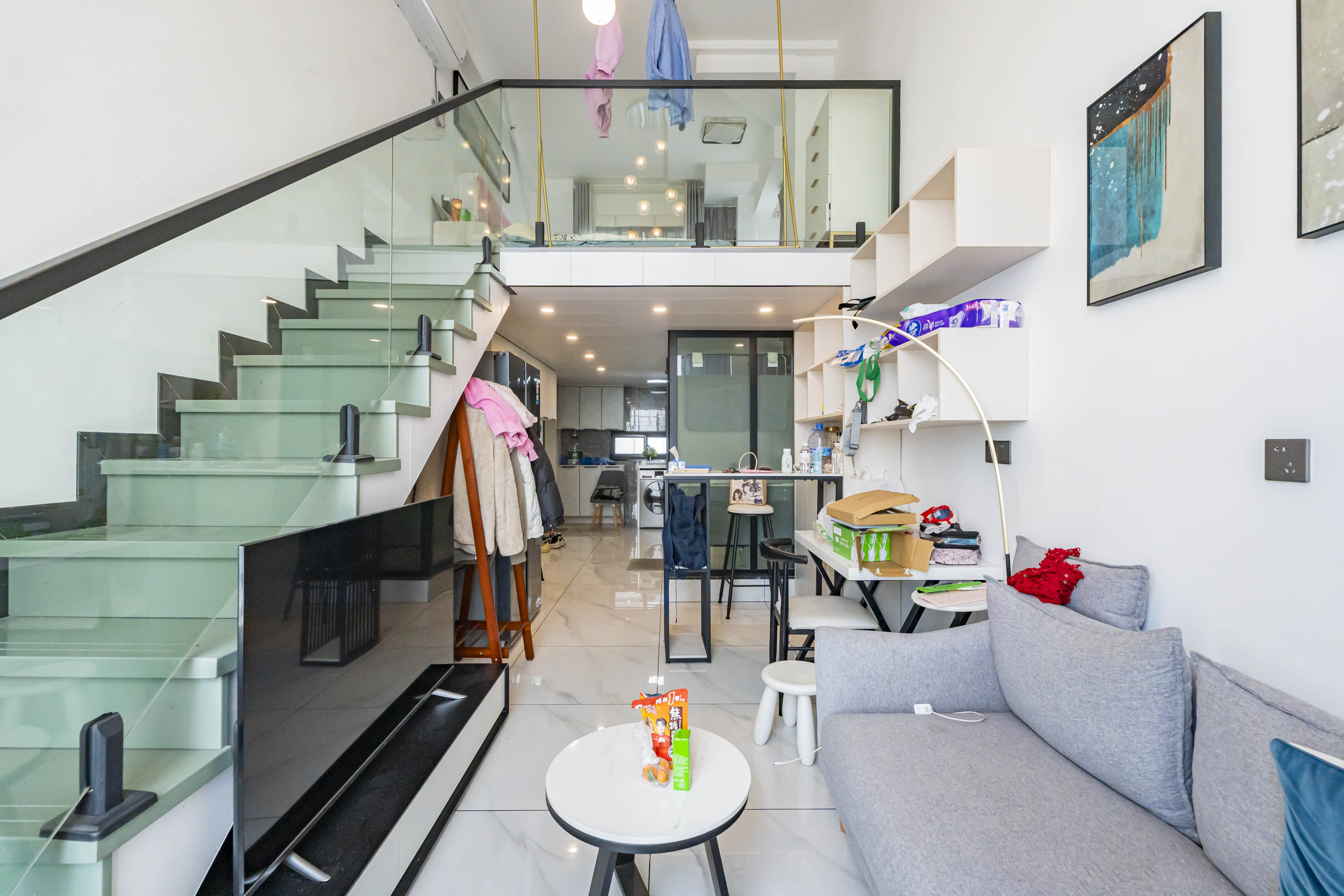 弘坤云寓 1室1厅1卫 58.0万 弘坤云寓 1室1厅1卫 58.0万客厅